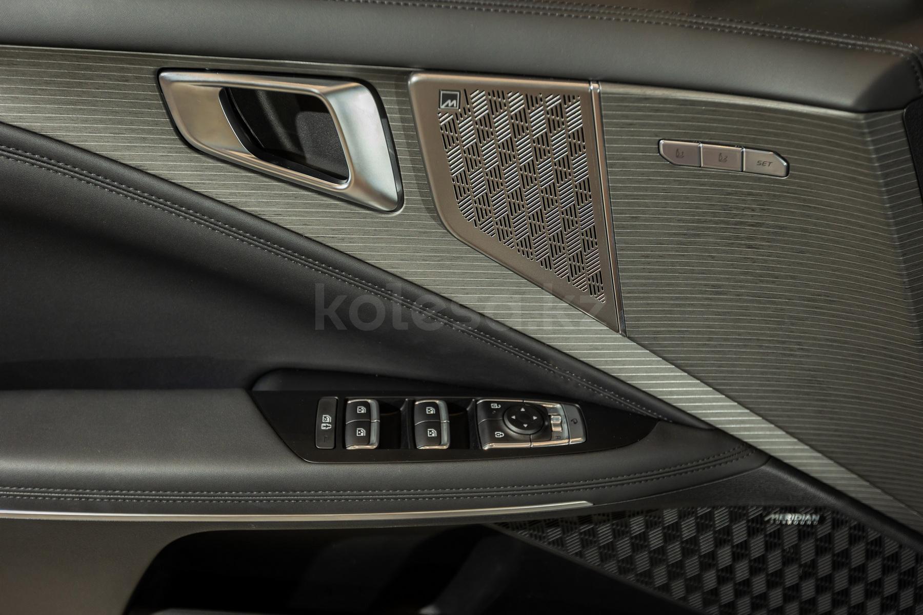 Kia K8 F 2024 - н.в. года от 27 490 000 тенге