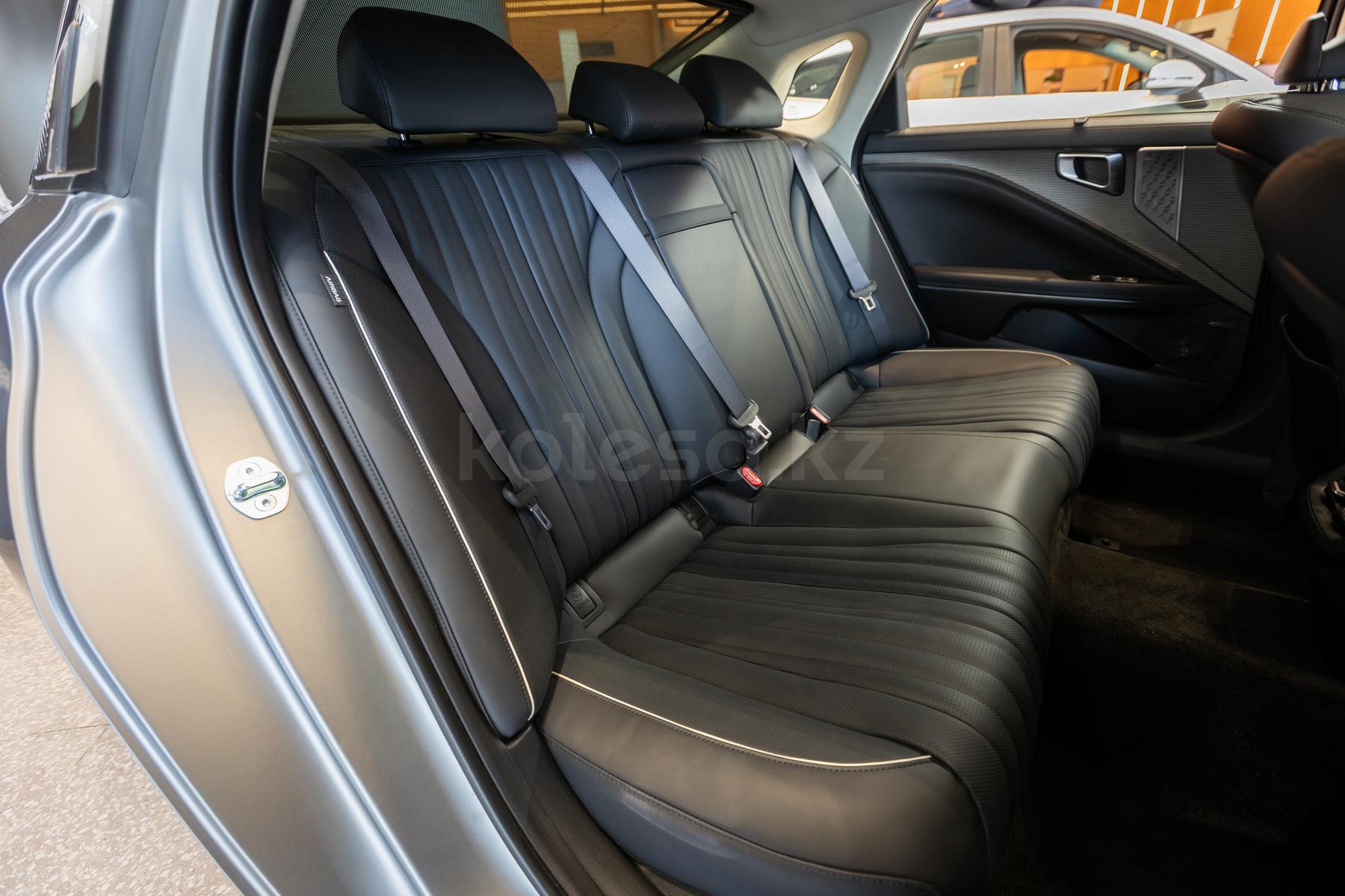 Kia K8 F 2024 - н.в. года от 27 490 000 тенге