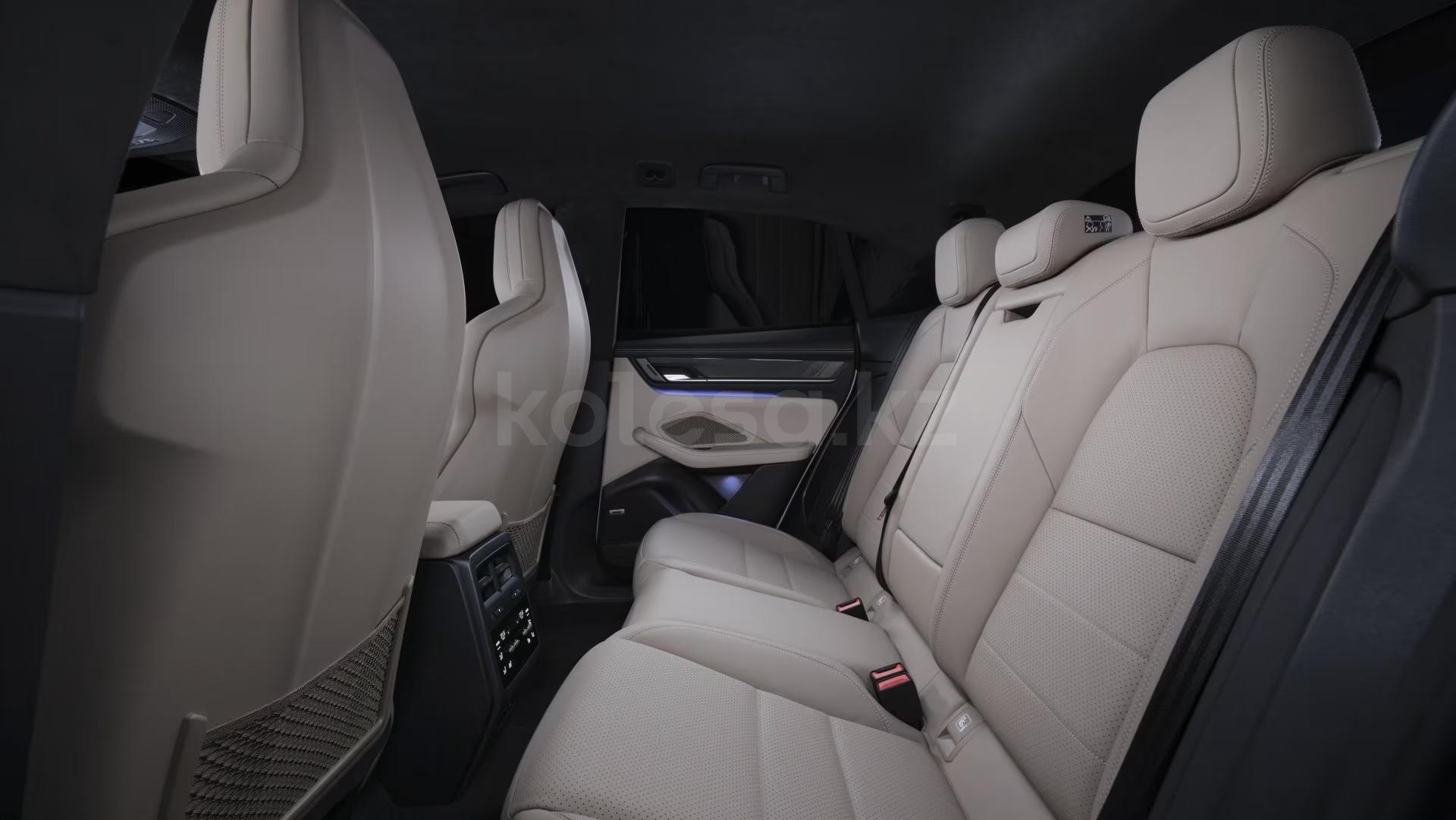 Porsche Macan EV SUV 2024 - н.в. года от 59 480 875 тенге