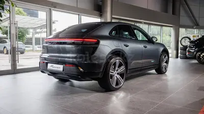 Porsche Macan EV