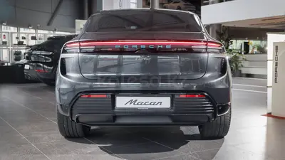 Porsche Macan EV