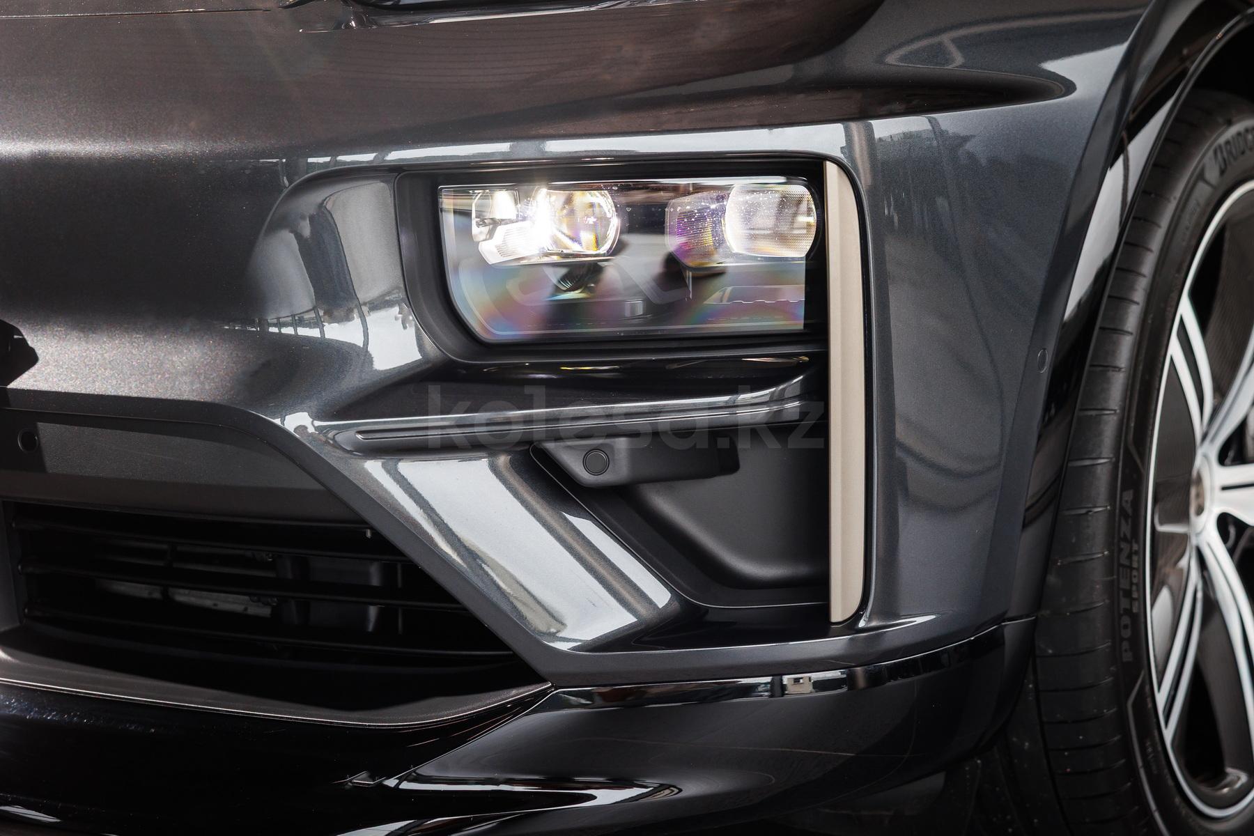 Porsche Macan EV SUV 2024 - н.в. года от 63 000 000 тенге