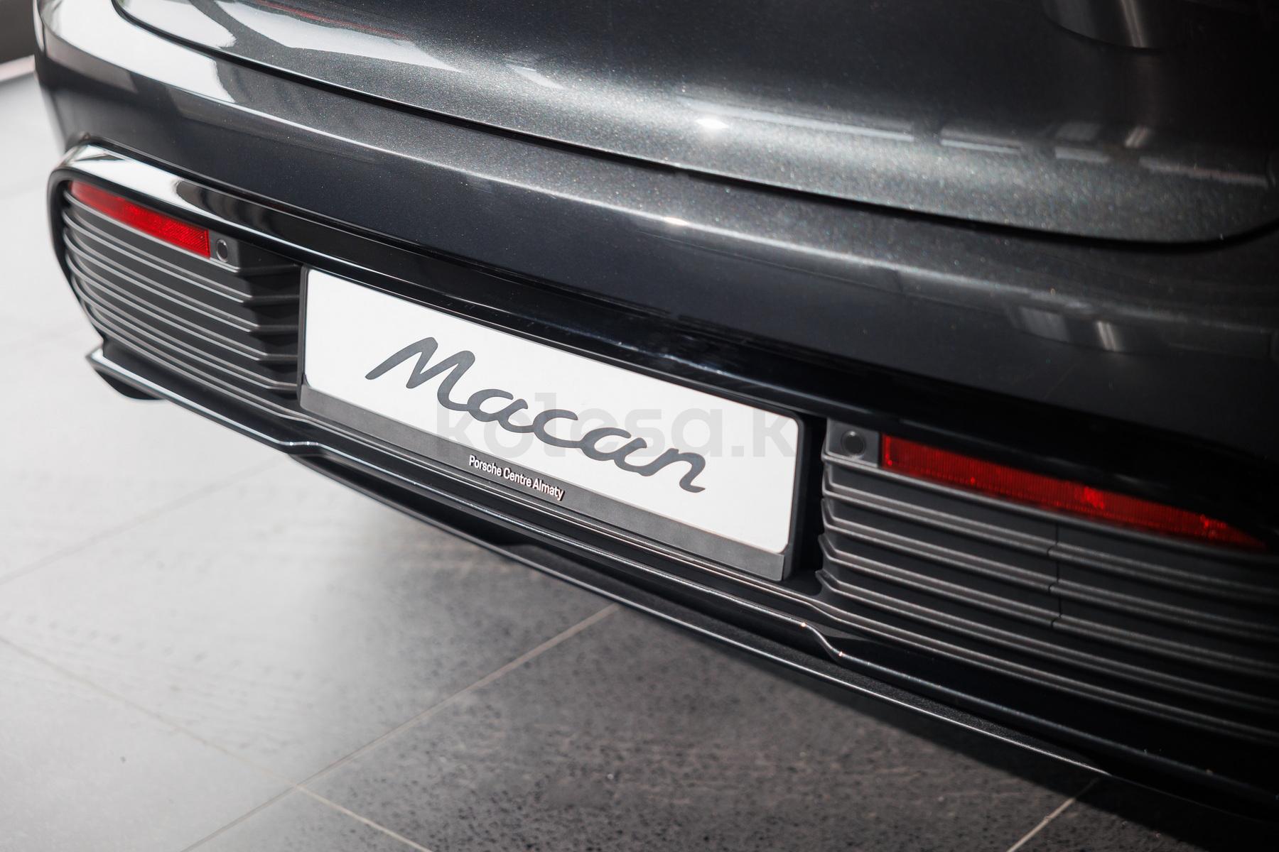 Porsche Macan EV SUV 2024 - н.в. года от 63 000 000 тенге