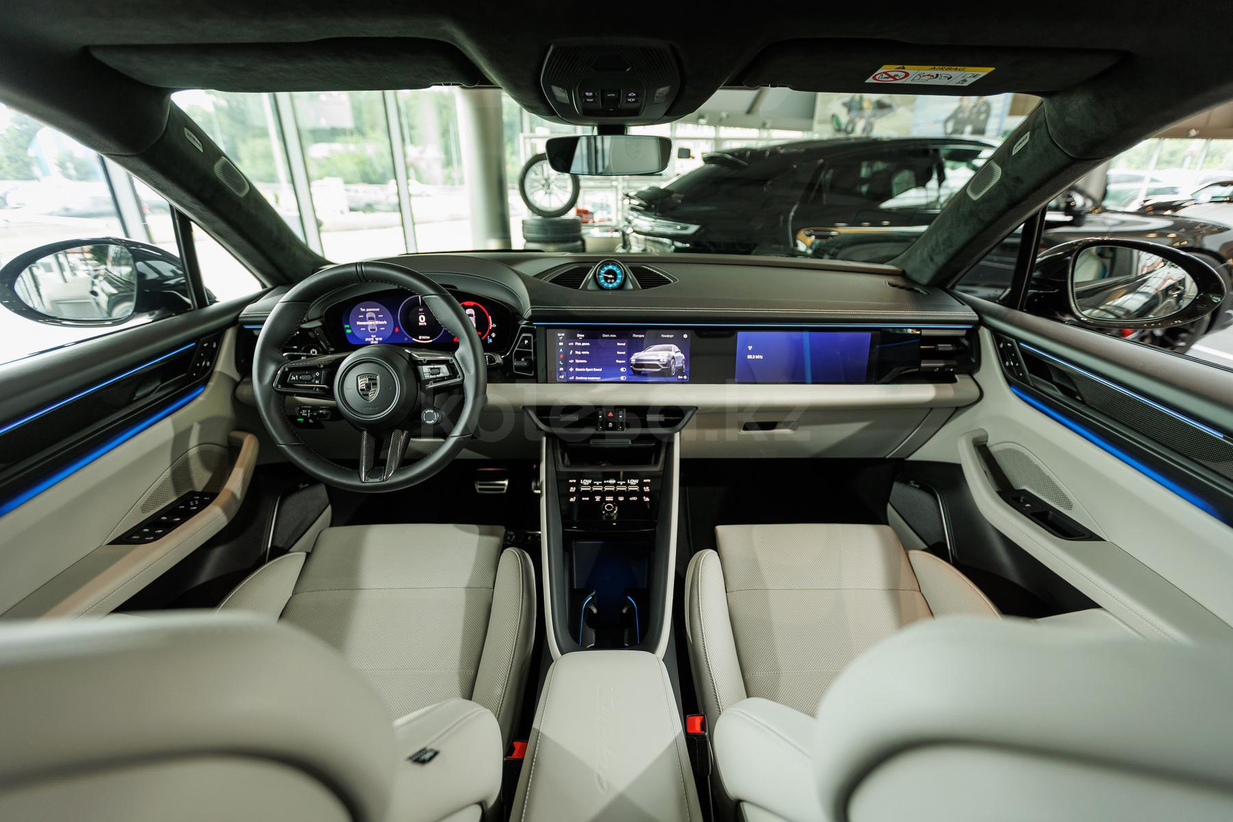 Porsche Macan EV SUV 2024 - н.в. года от 63 000 000 тенге
