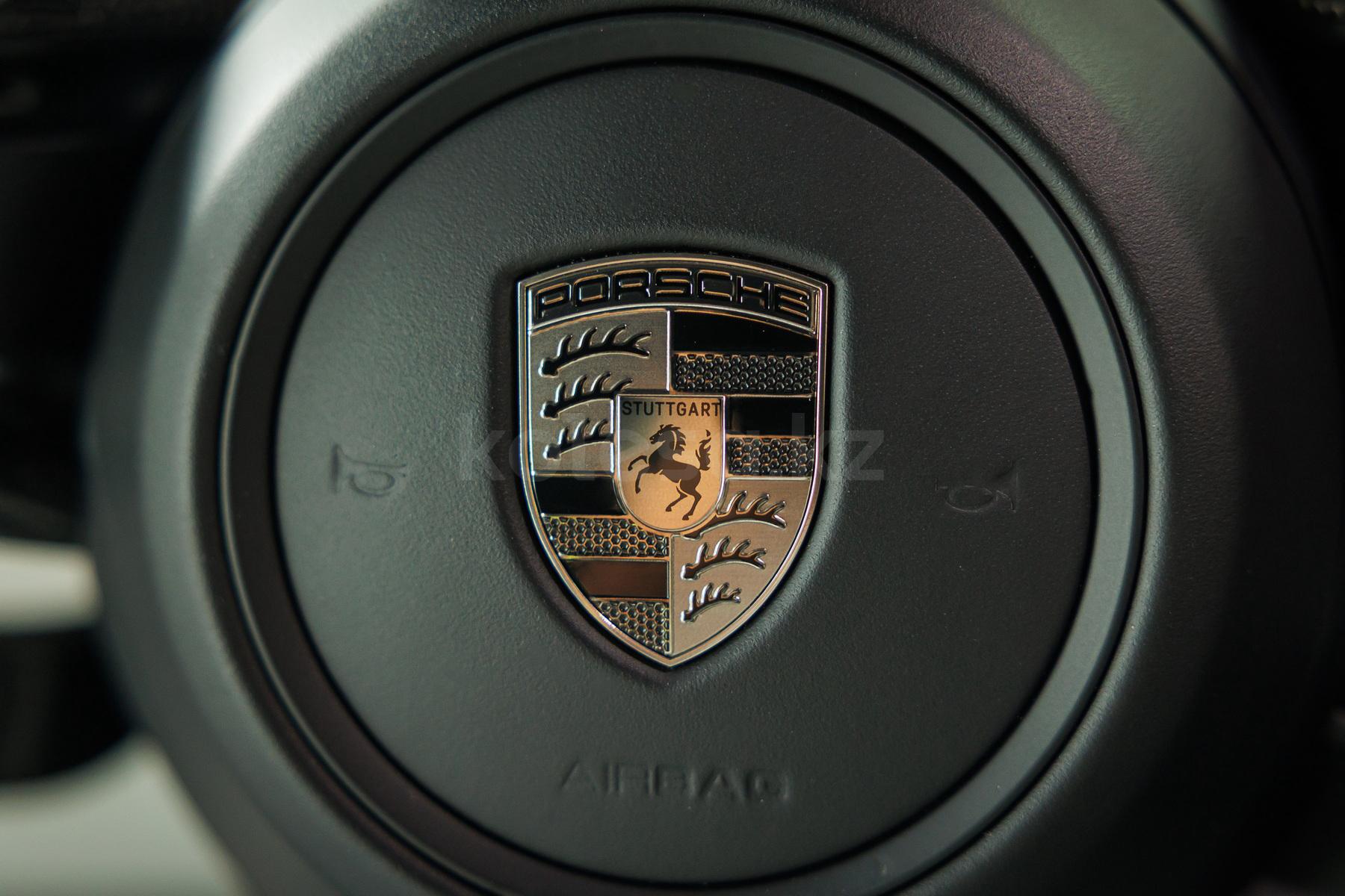 Porsche Macan EV SUV 2024 - н.в. года от 63 000 000 тенге