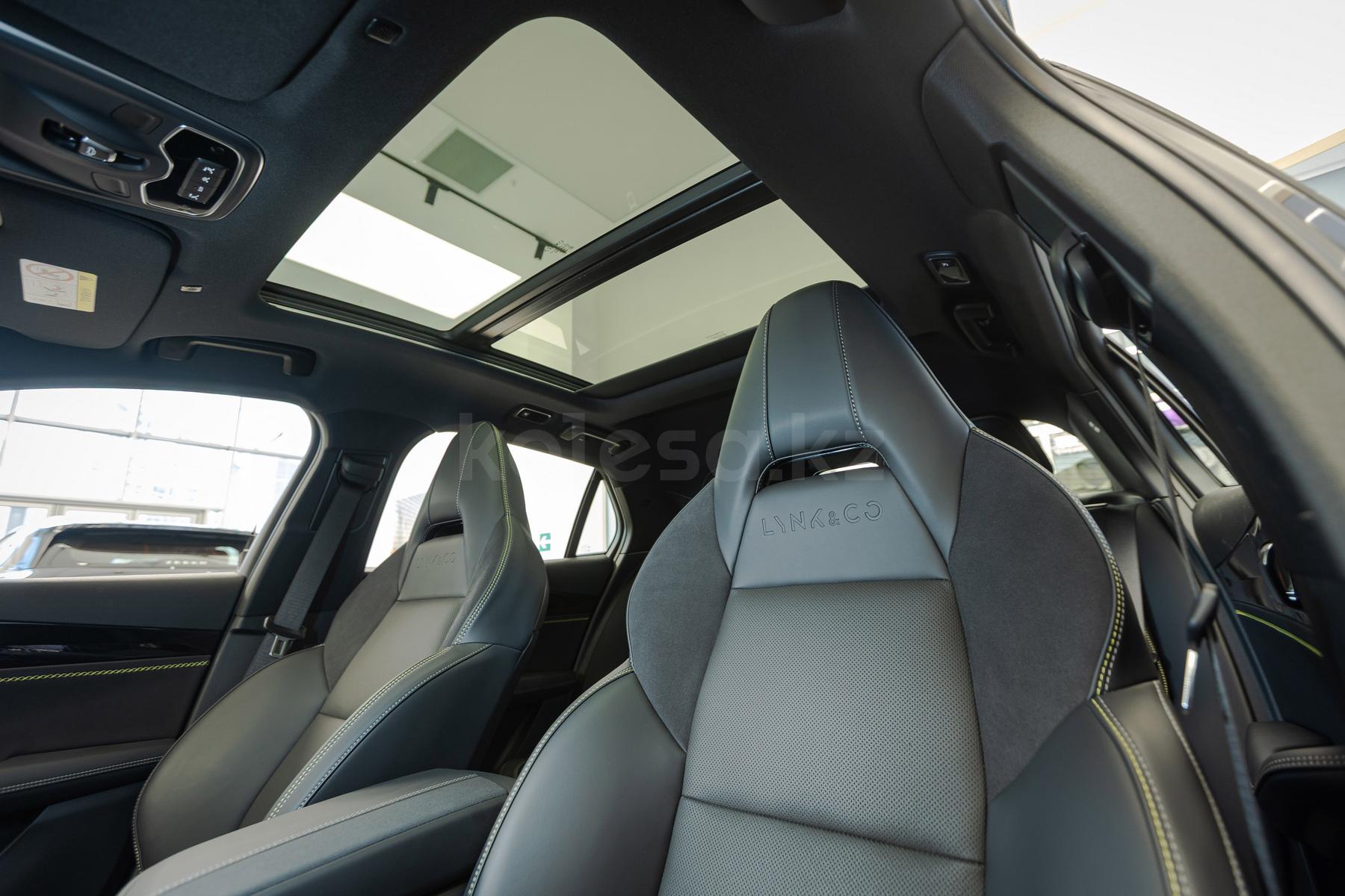 Lynk & Co 03 C 2022 - н.в. года от 13 790 000 тенге