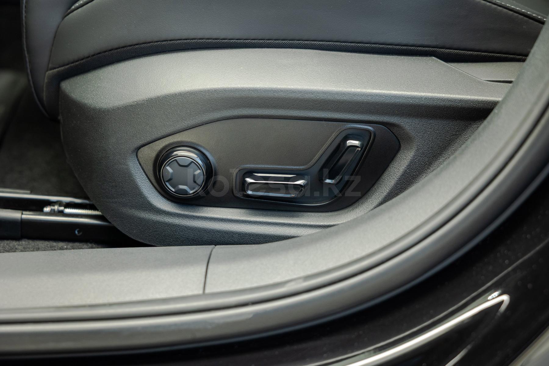 Lynk & Co 03 C 2022 - н.в. года от 13 790 000 тенге