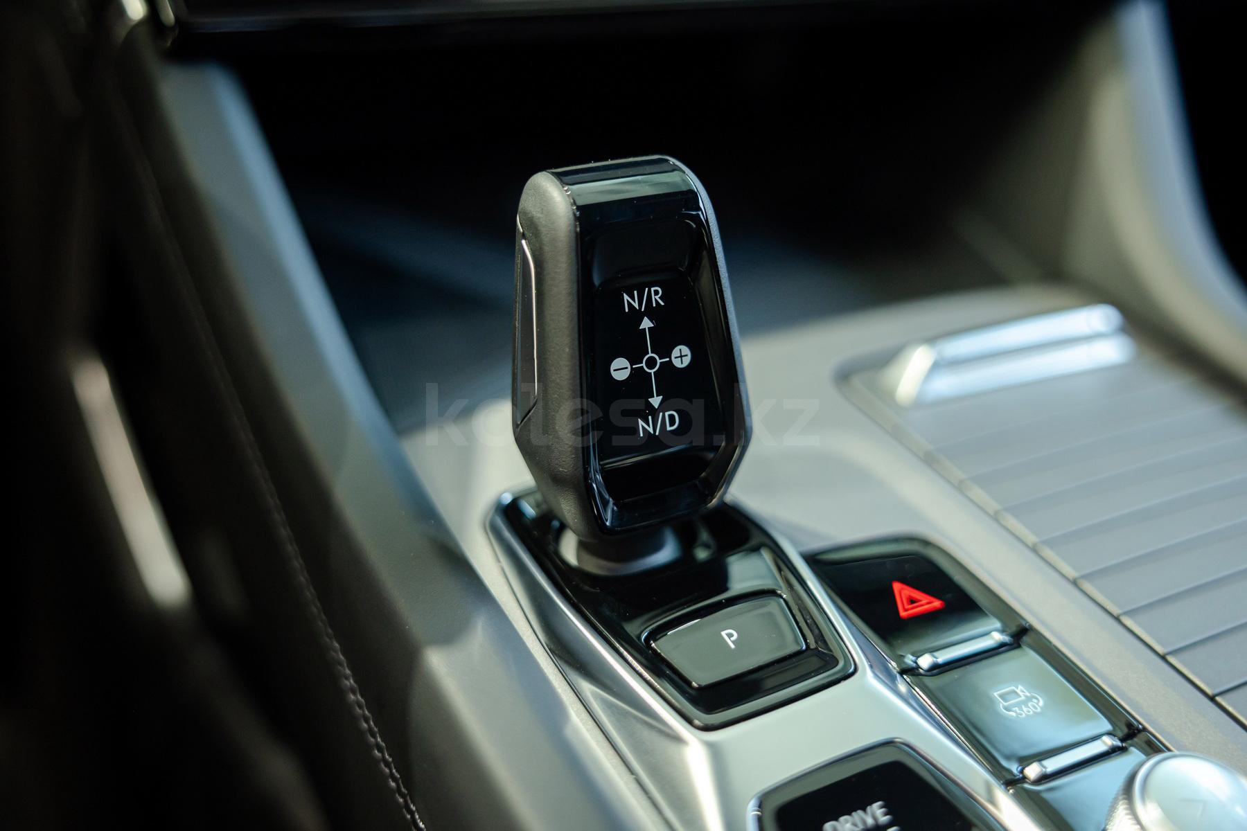 Lynk & Co 09 SUV 2021 - н.в. года от 26 290 000 тенге