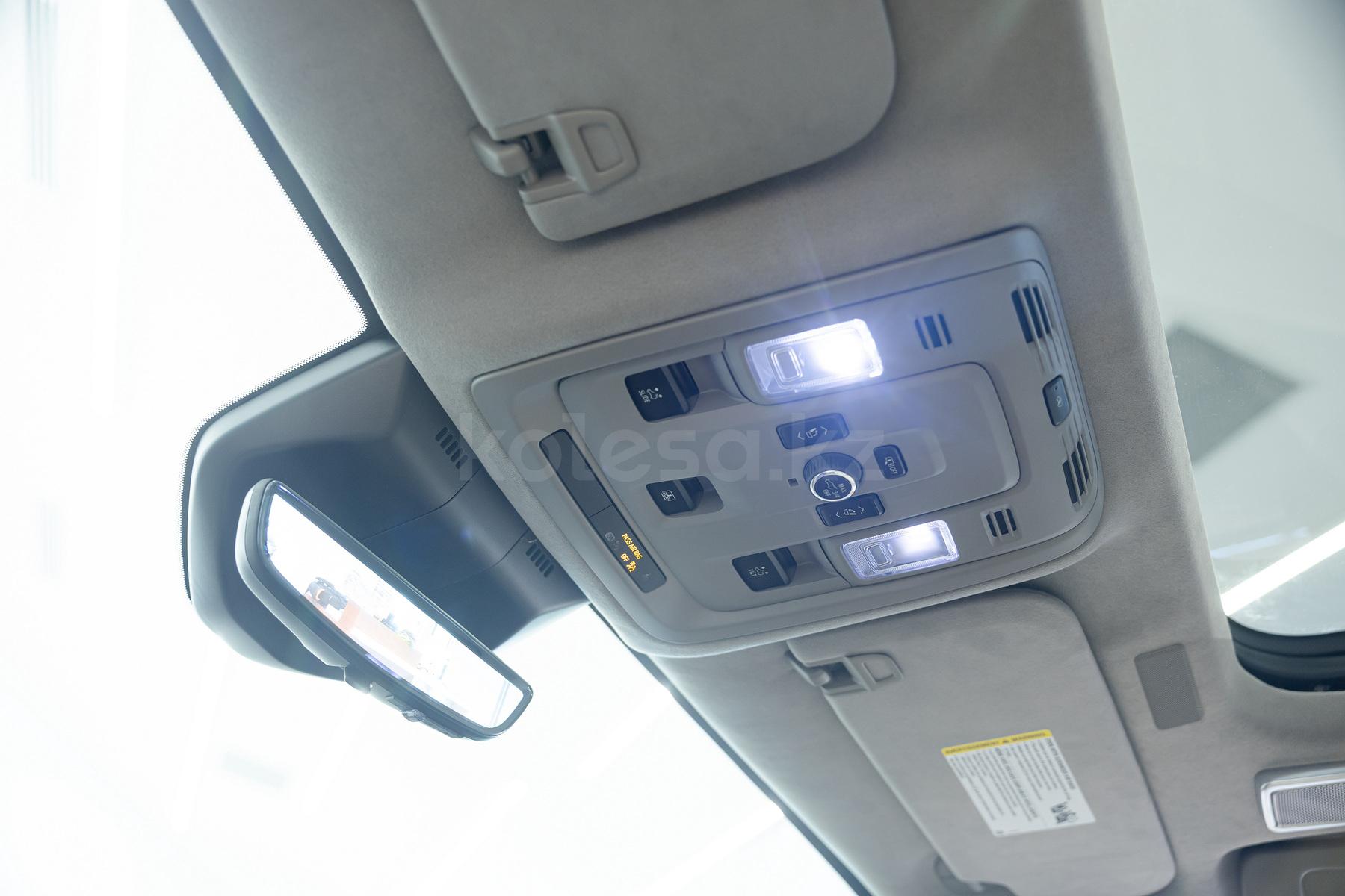 Cadillac Escalade SUV 2024 - н.в. года от 83 500 000 тенге