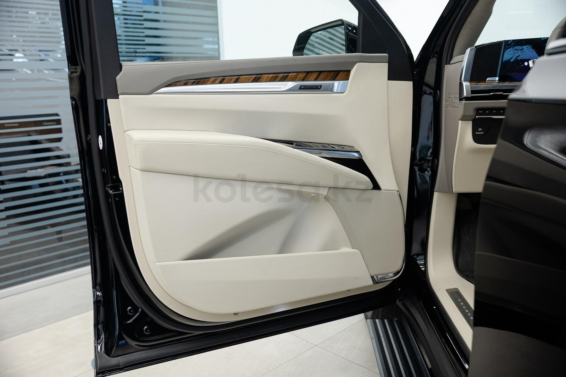 Cadillac Escalade SUV 2024 - н.в. года от 83 500 000 тенге