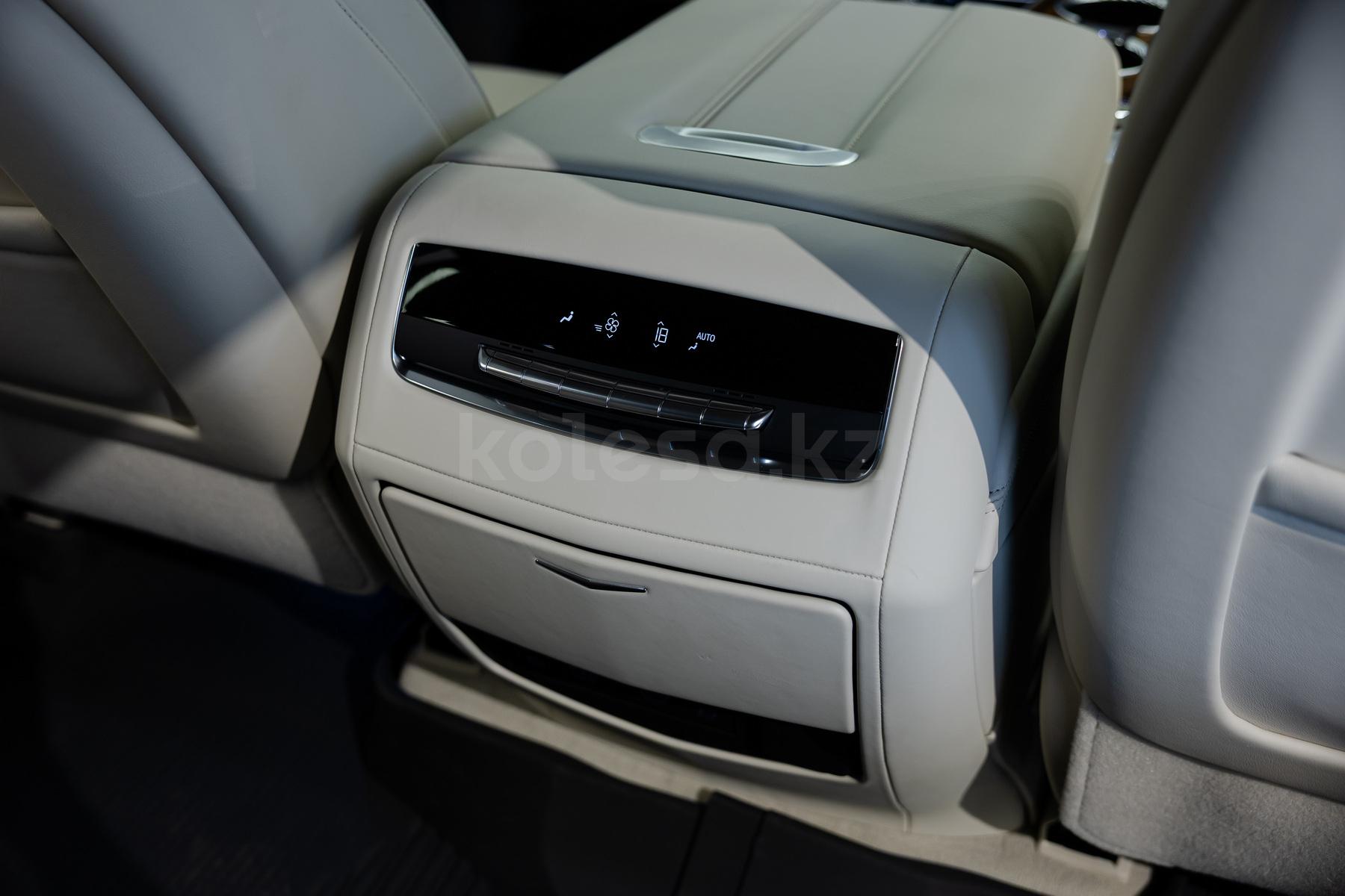 Cadillac Escalade SUV 2024 - н.в. года от 83 500 000 тенге