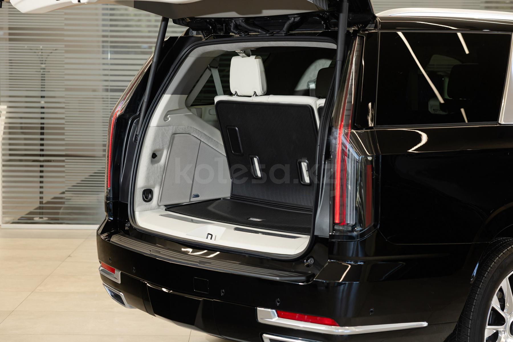 Cadillac Escalade SUV 2024 - н.в. года от 83 500 000 тенге