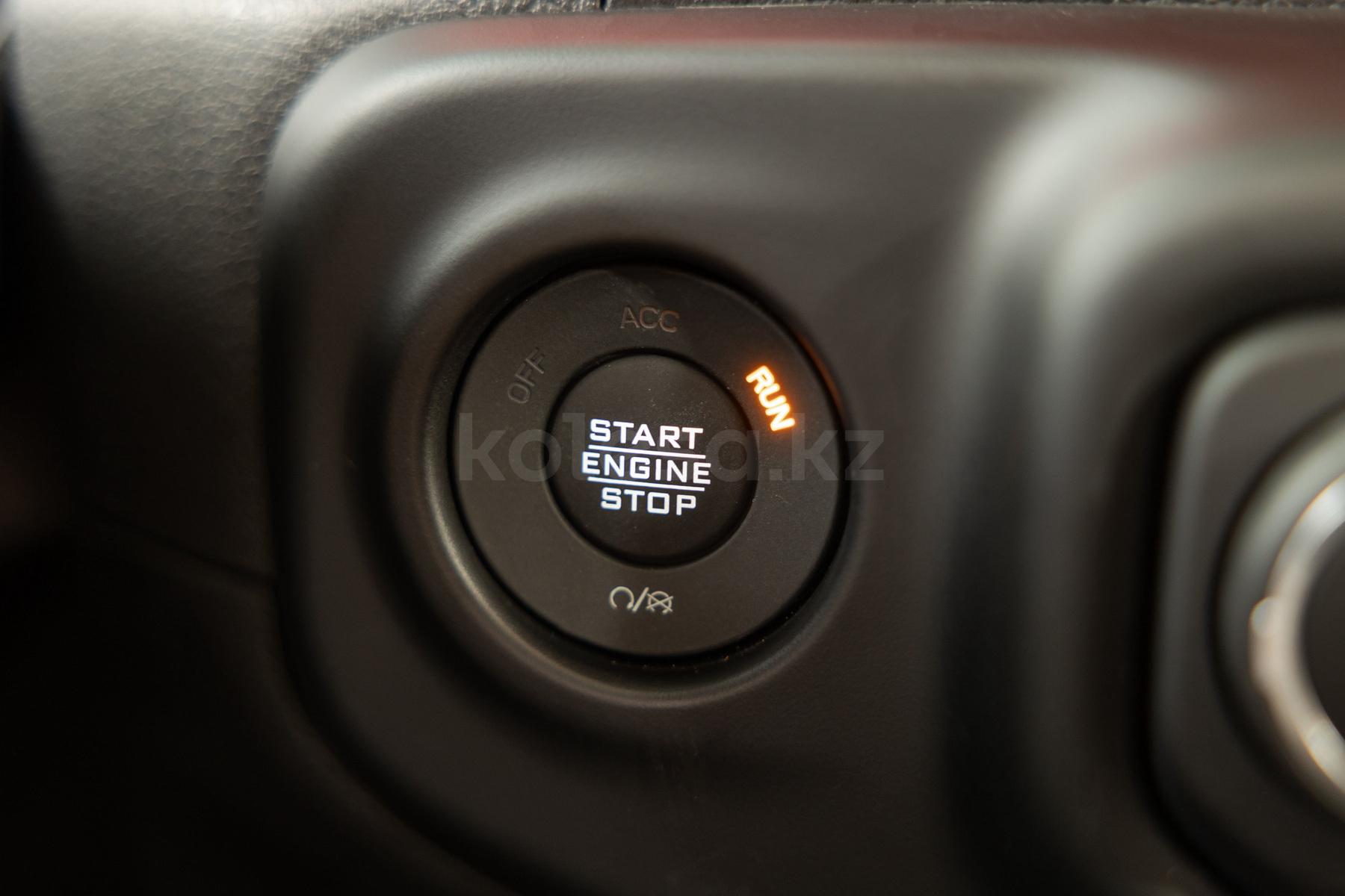 Jeep Wrangler SUV 2023 - н.в. года от 26 110 000 тенге