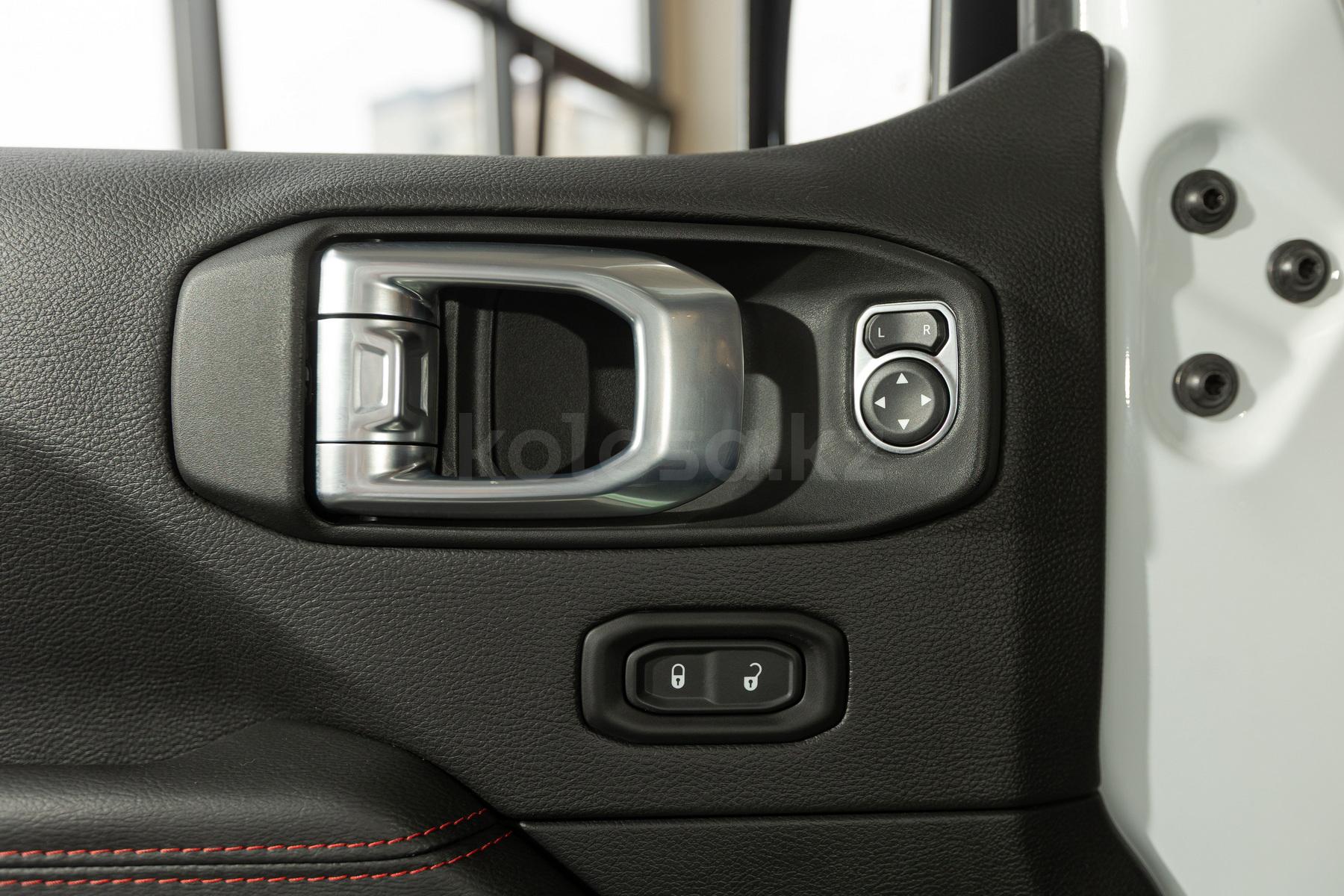 Jeep Wrangler SUV 2023 - н.в. года от 26 110 000 тенге