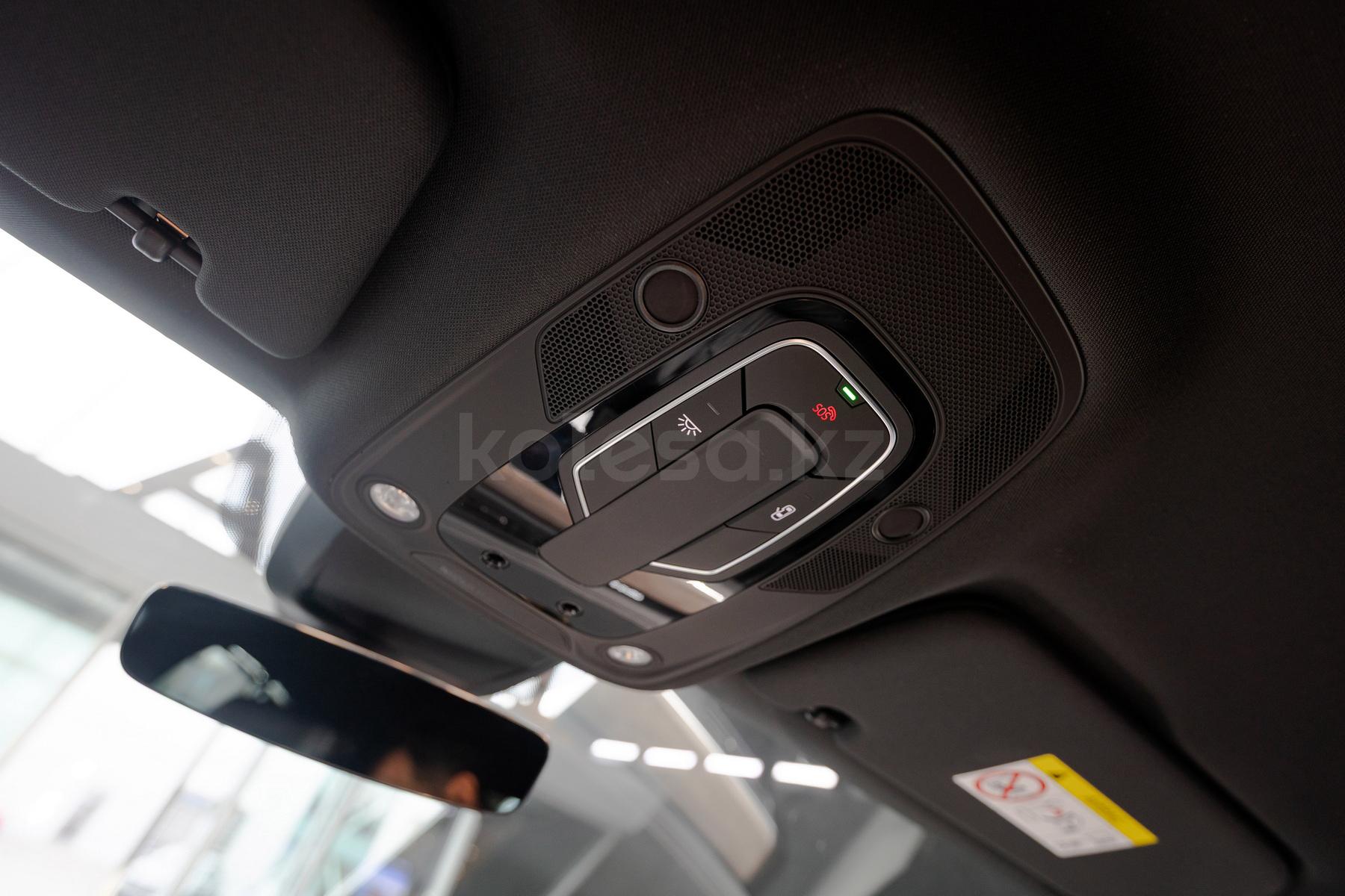 Audi Q8 e-tron SUV 2022 - н.в. года от 34 999 000 тенге