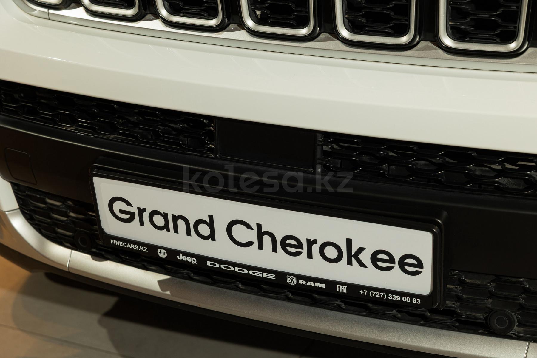 Jeep Grand Cherokee SUV 2021 - н.в. года от 36 900 000 тенге