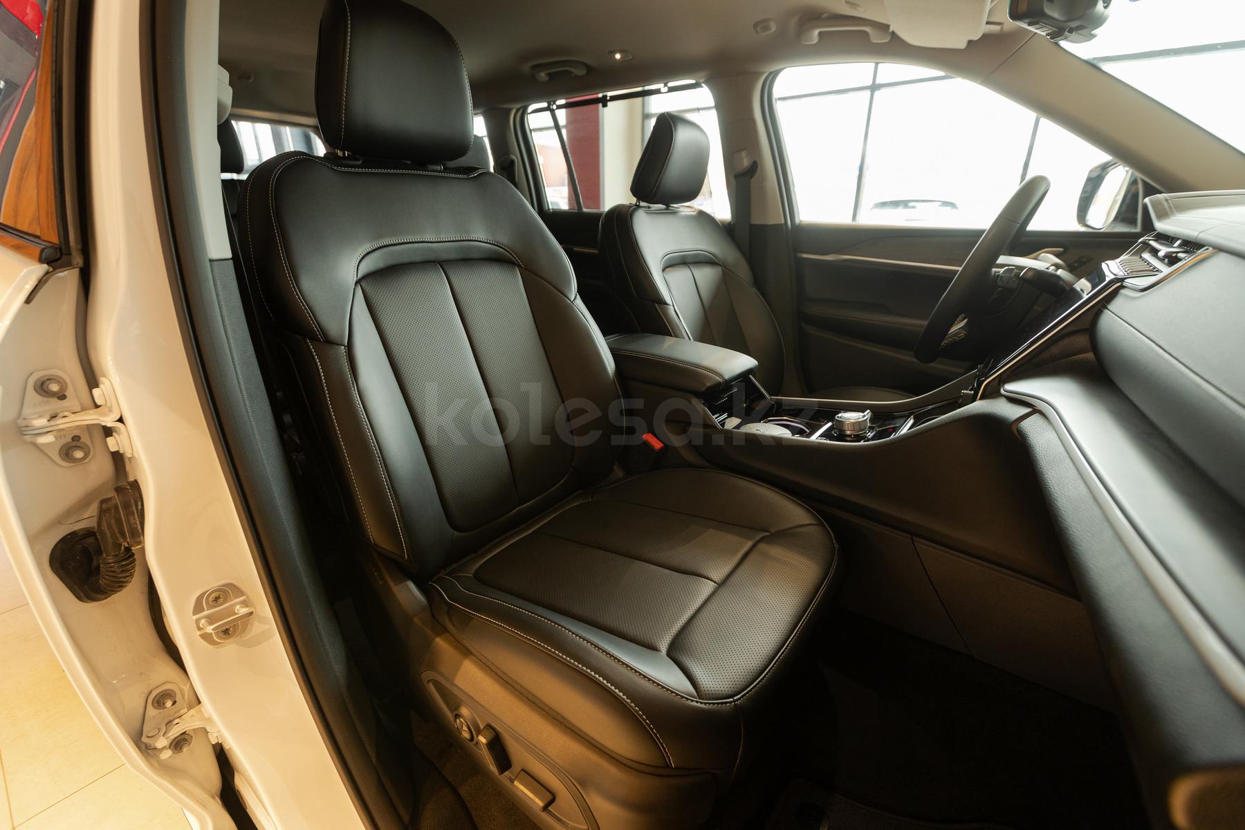 Jeep Grand Cherokee SUV 2021 - н.в. года от 36 900 000 тенге