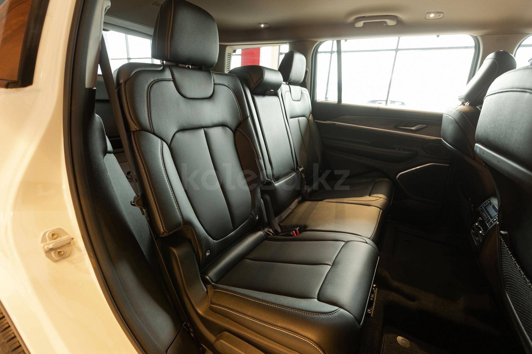 Jeep Grand Cherokee SUV 2021 - н.в. года от 36 900 000 тенге