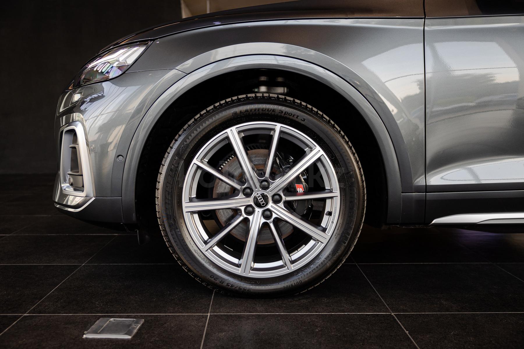 Audi SQ5 SUV 2020 - 2024 года от 39 500 000 тенге