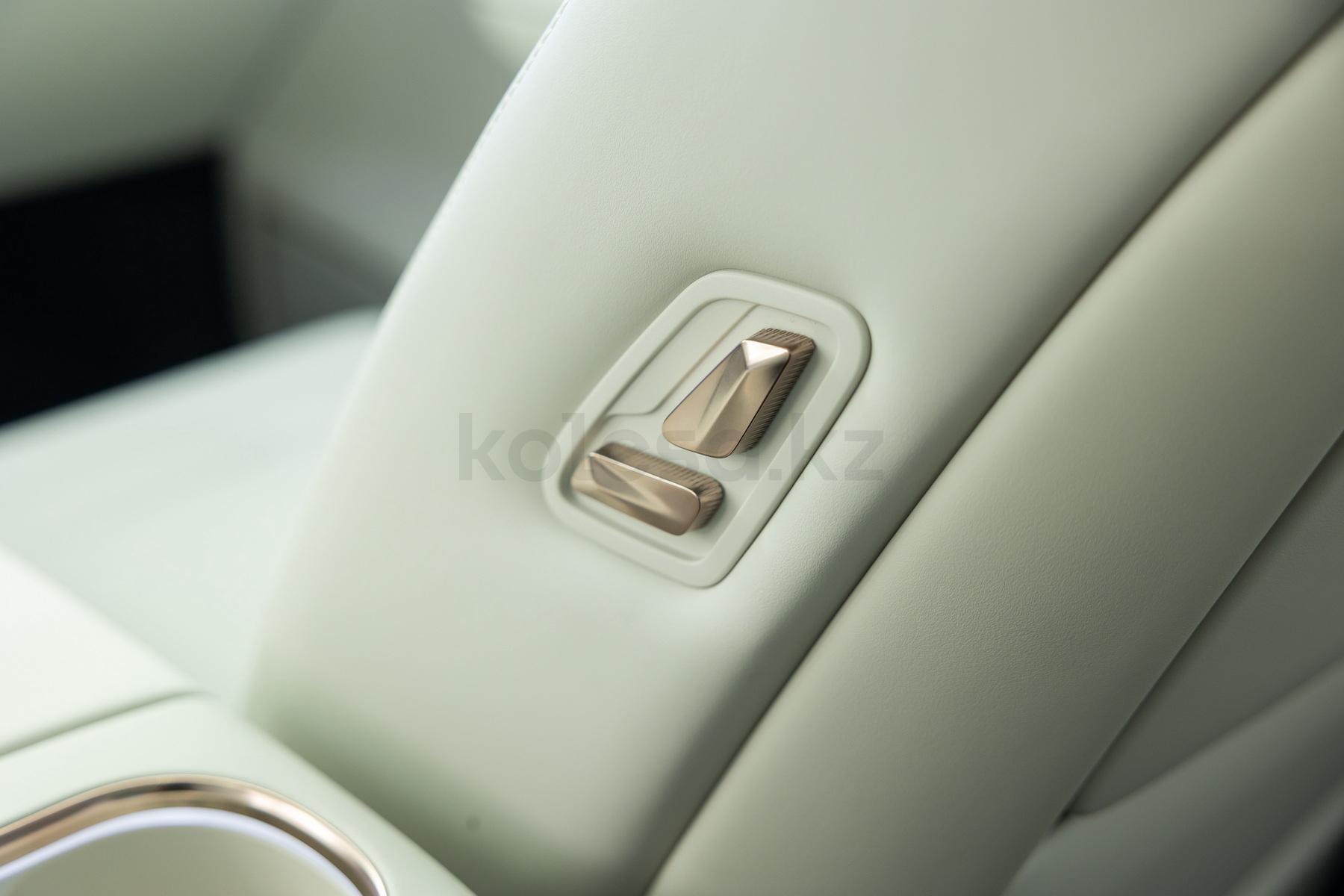 Lynk & Co 900 SUV 2025 - н.в. года от 25 500 000 тенге