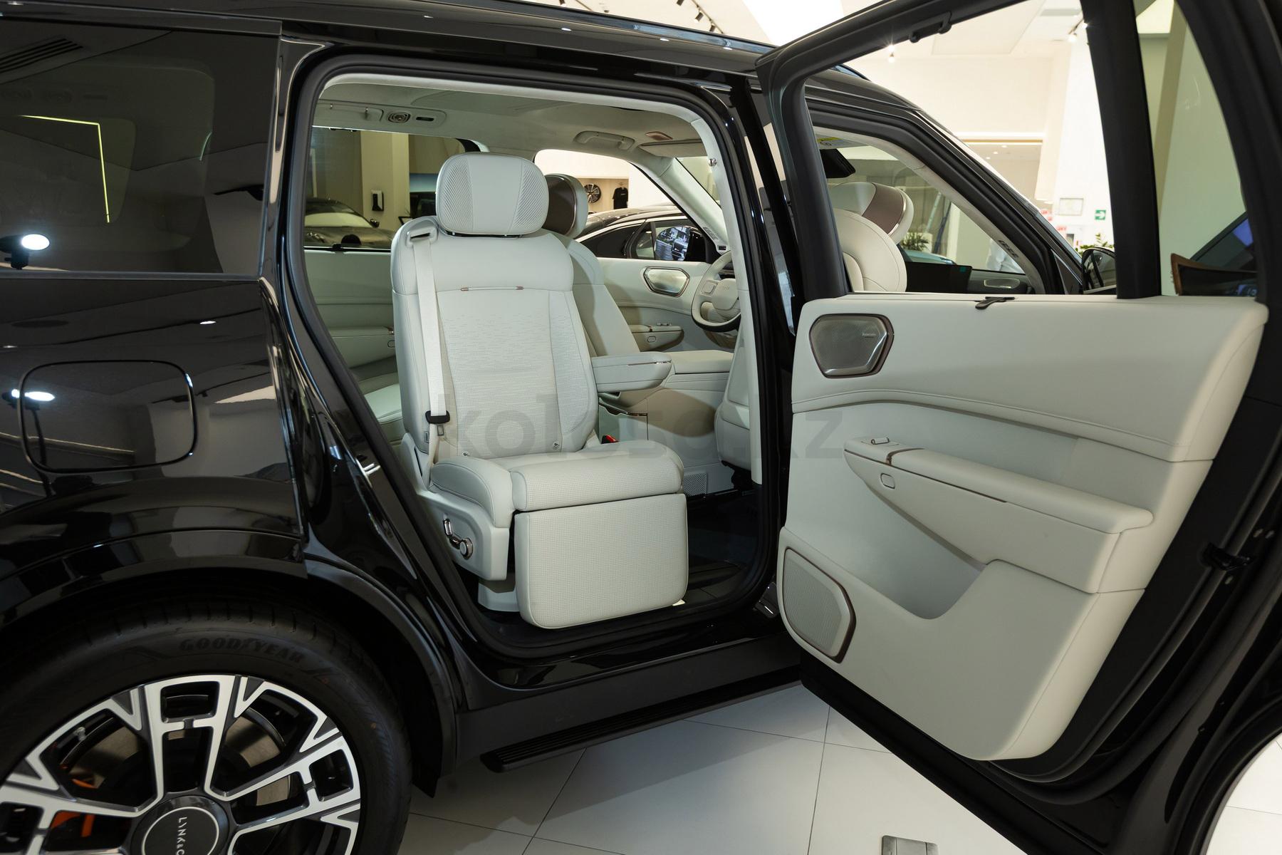 Lynk & Co 900 SUV 2025 - н.в. года от 25 500 000 тенге