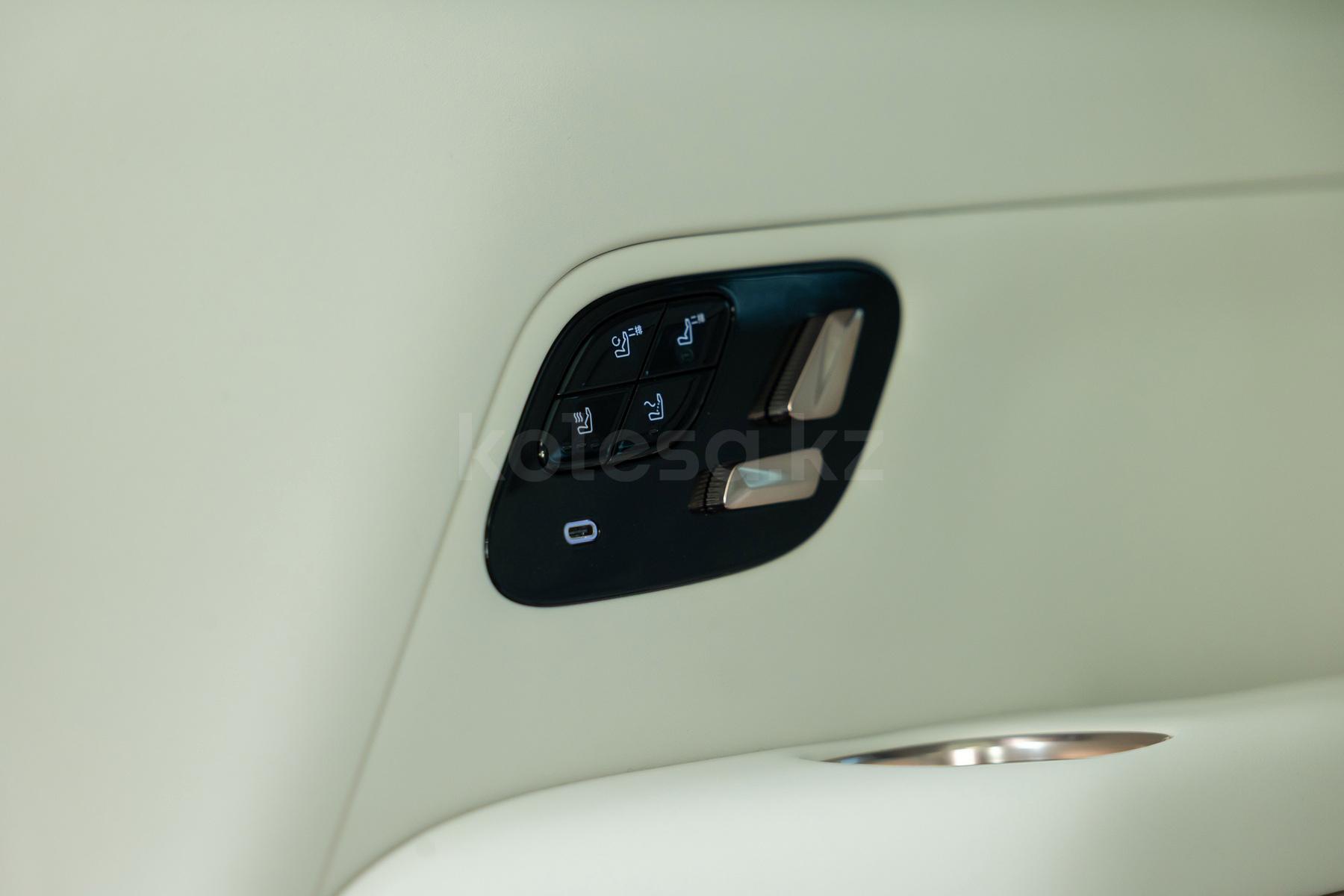 Lynk & Co 900 SUV 2025 - н.в. года от 25 500 000 тенге