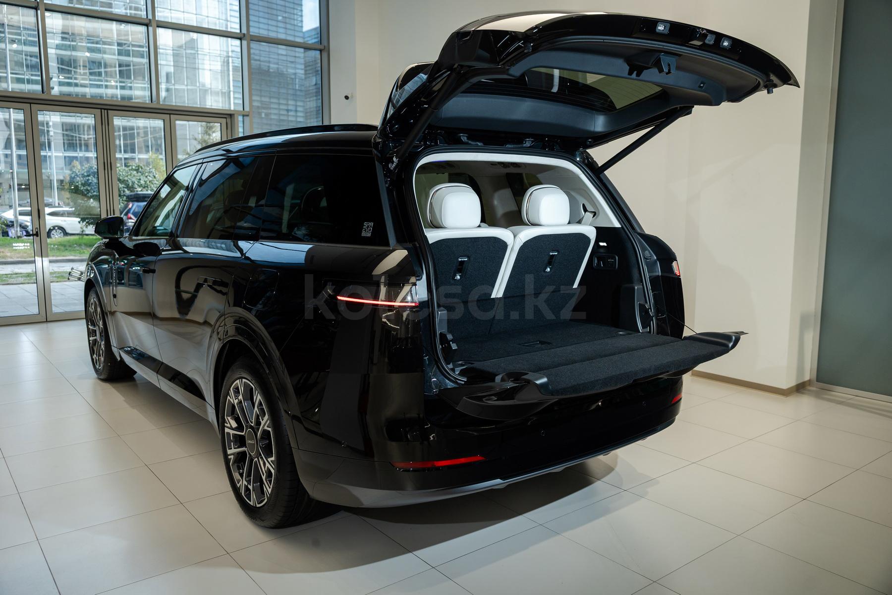 Lynk & Co 900 SUV 2025 - н.в. года от 25 500 000 тенге