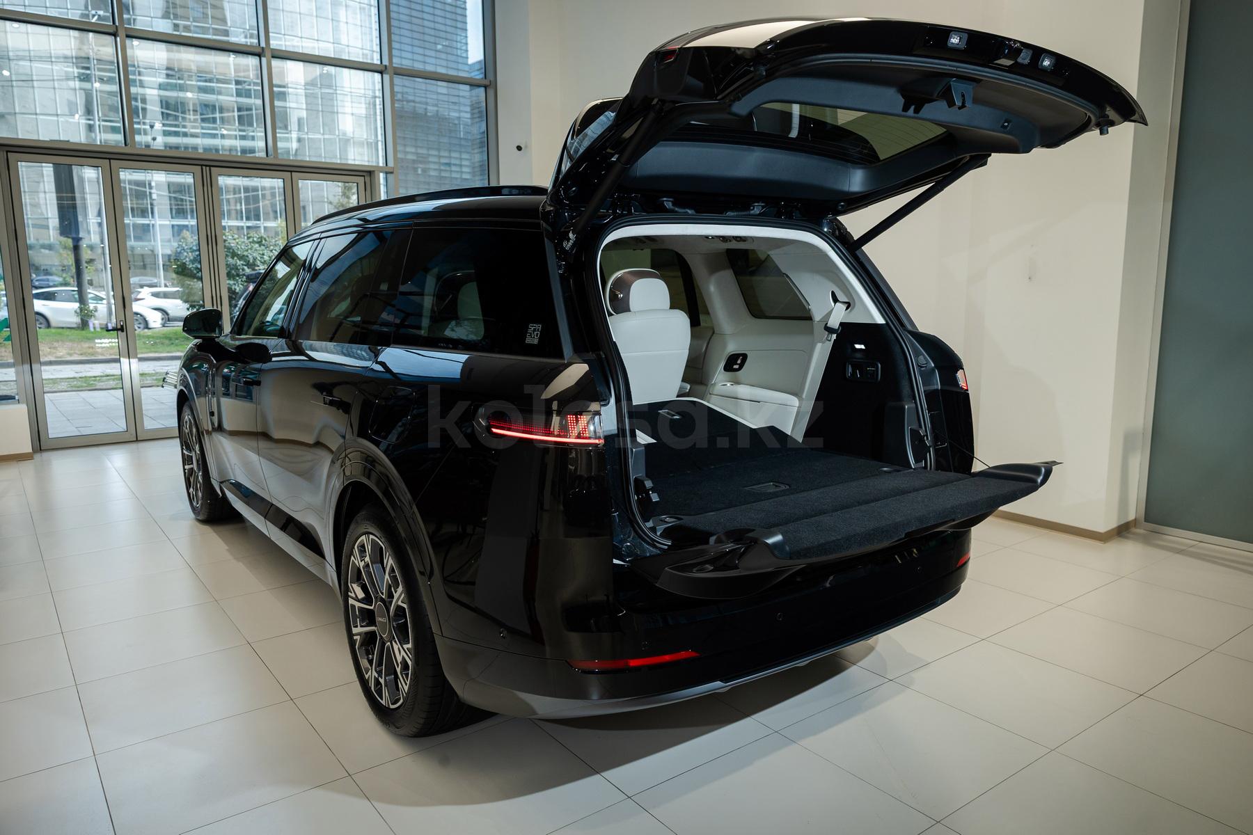 Lynk & Co 900 SUV 2025 - н.в. года от 25 500 000 тенге