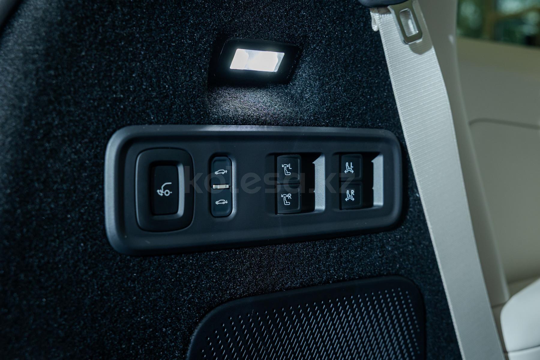 Lynk & Co 900 SUV 2025 - н.в. года от 25 500 000 тенге