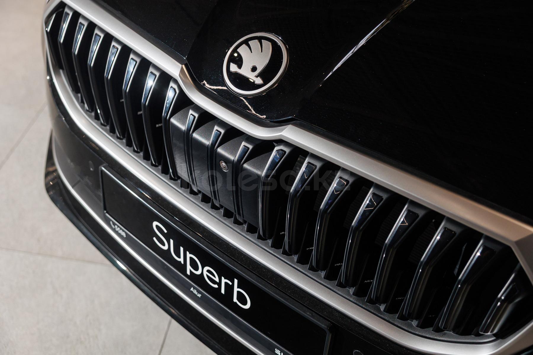 Skoda Superb D 2023 - н.в. года от 16 300 000 тенге