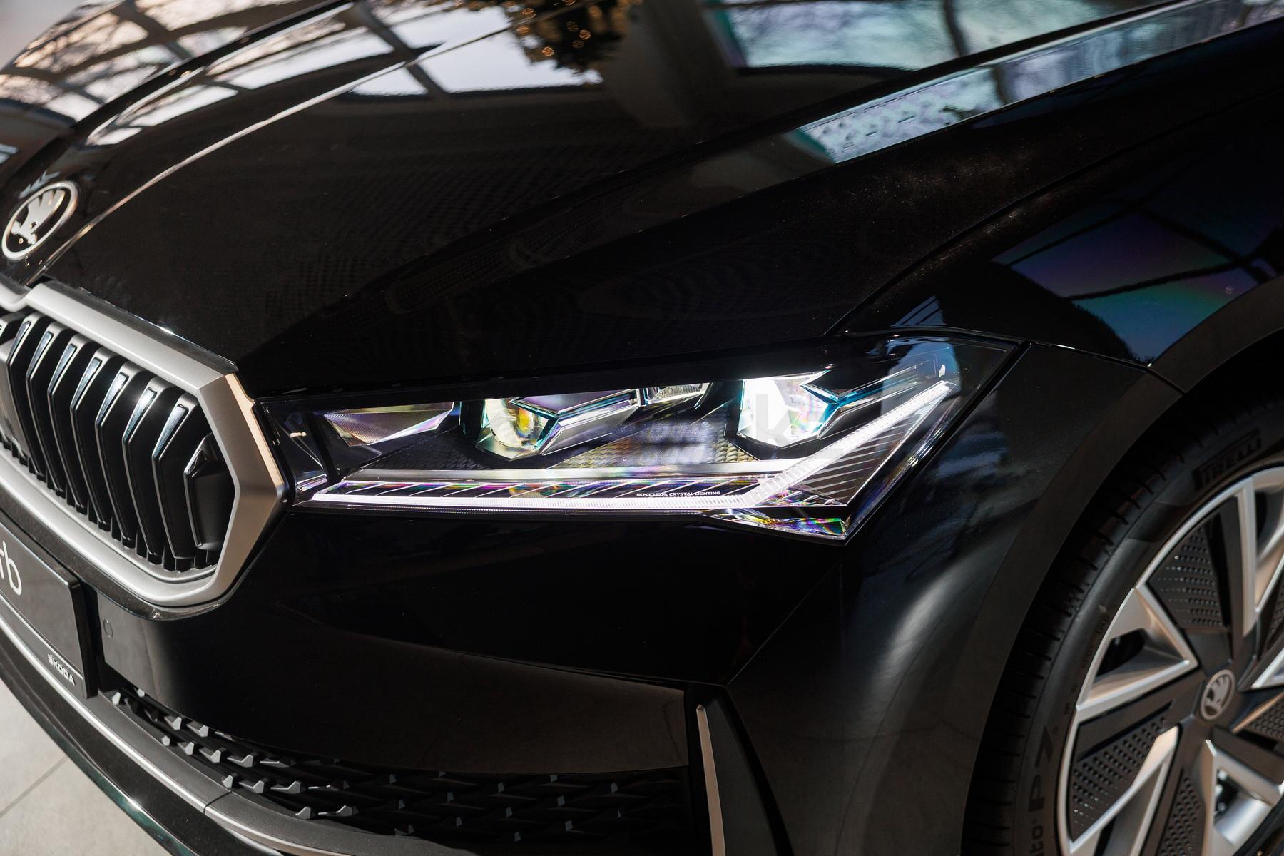 Skoda Superb D 2023 - н.в. года от 16 300 000 тенге