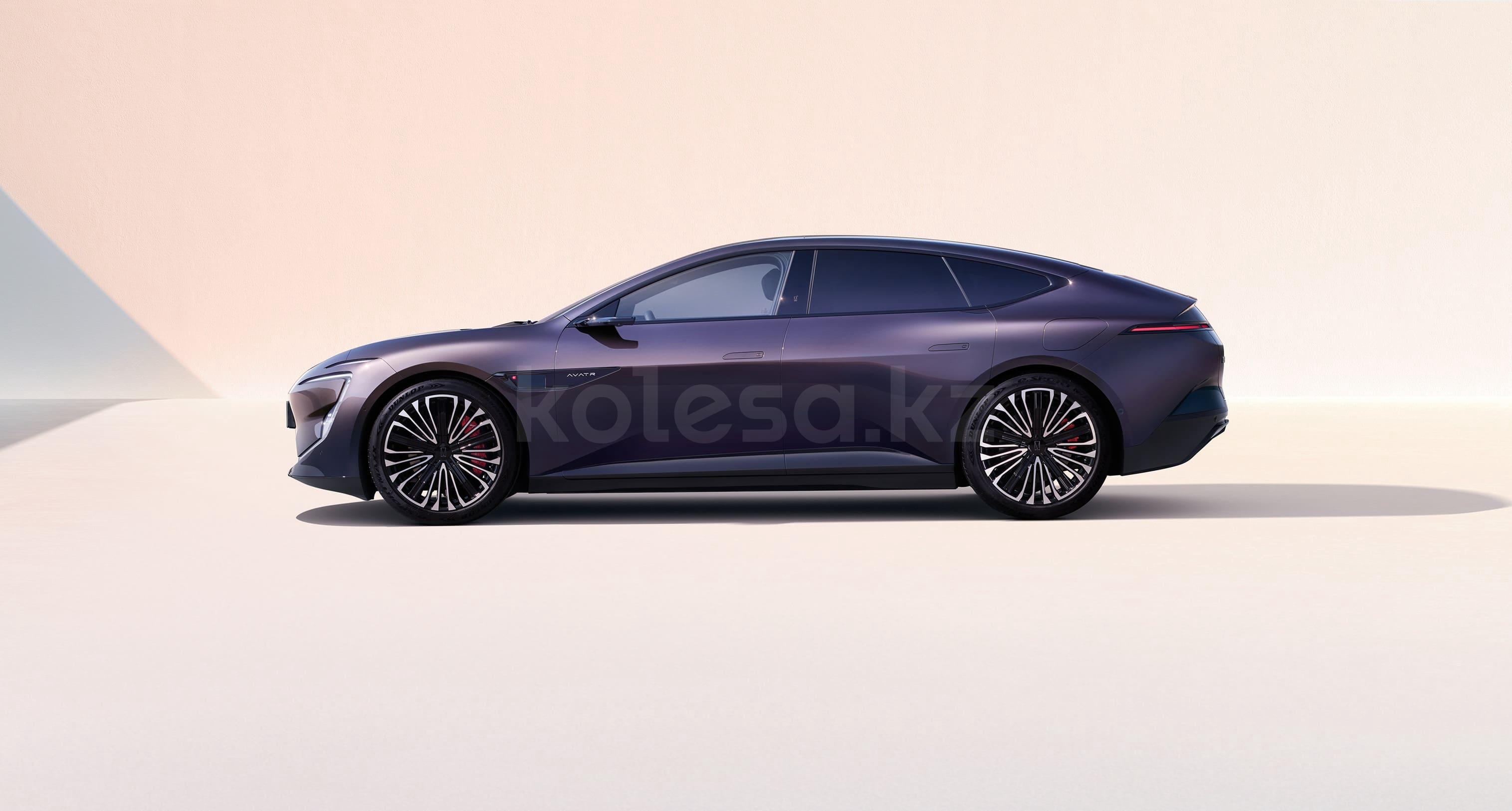 Avatr 12 E 2023 - н.в. года от 23 000 000 тенге