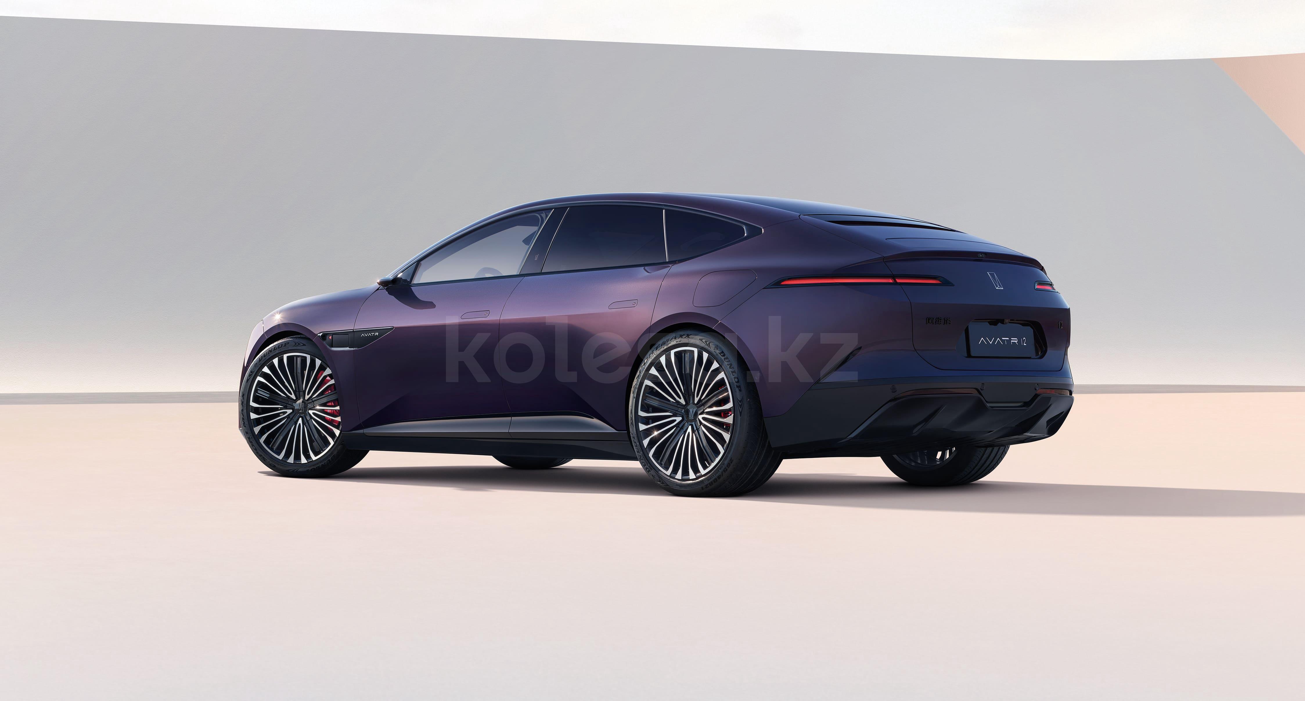 Avatr 12 E 2023 - н.в. года от 23 000 000 тенге