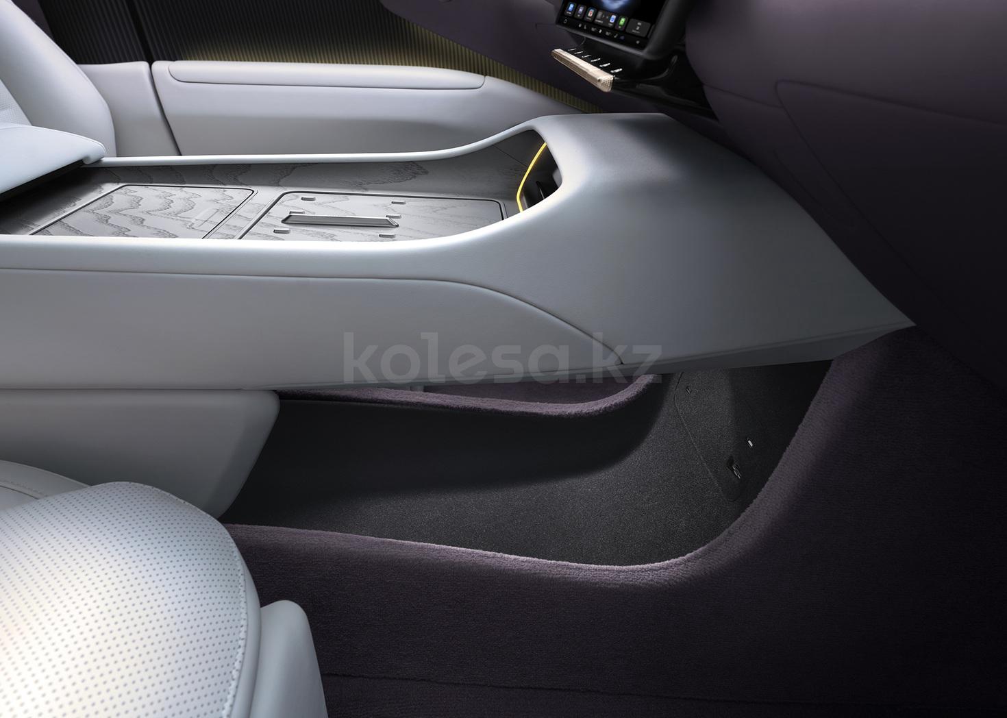 Avatr 12 E 2023 - н.в. года от 23 000 000 тенге