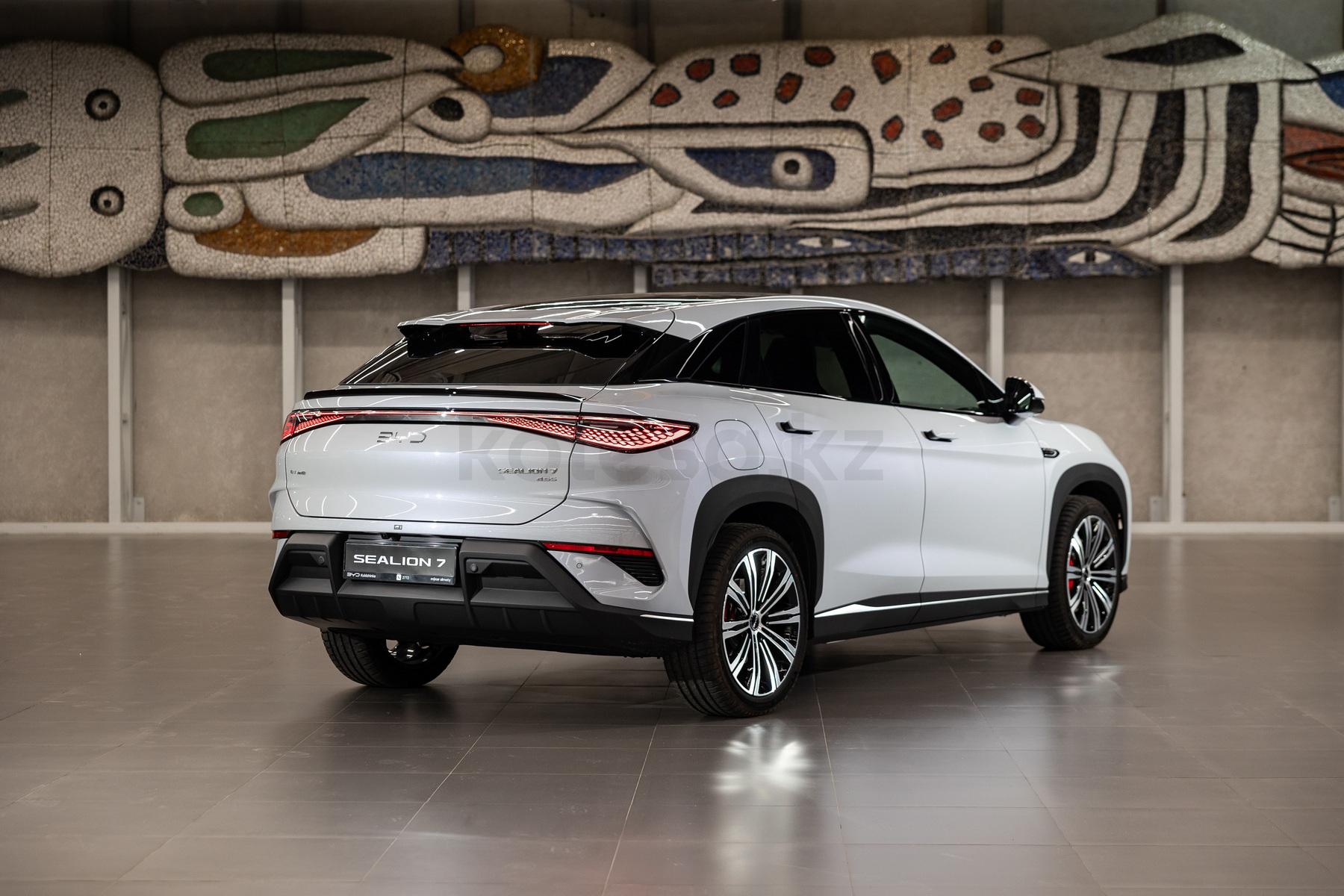 BYD Sealion 7 SUV 2023 - н.в. года от 16 500 000 тенге