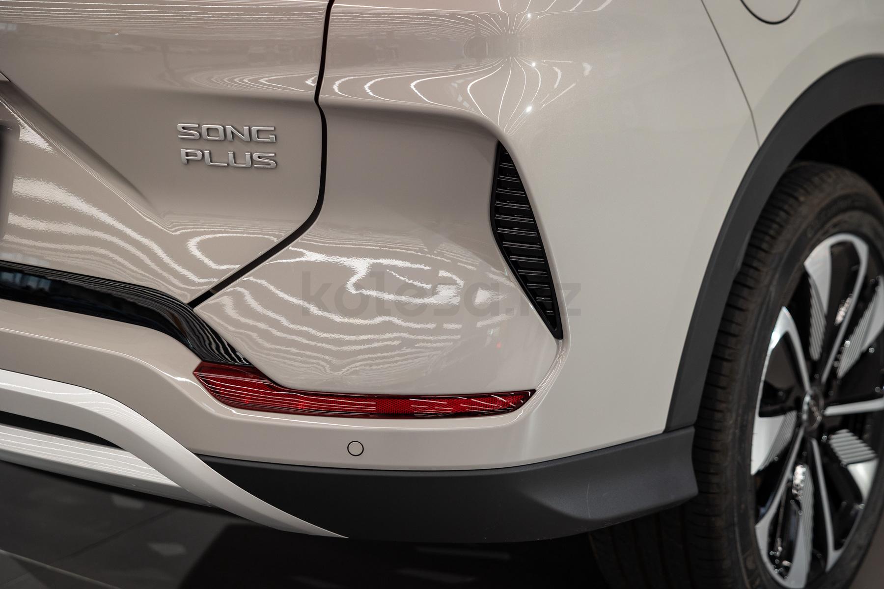 BYD Song Plus EV SUV 2023 - н.в. года от 10 000 000 тенге