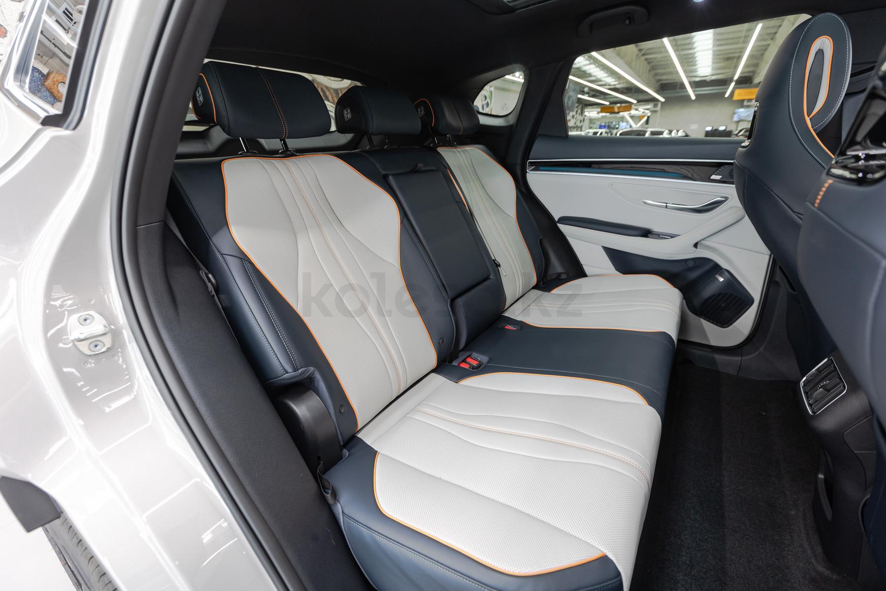 BYD Song Plus EV SUV 2023 - н.в. года от 10 000 000 тенге
