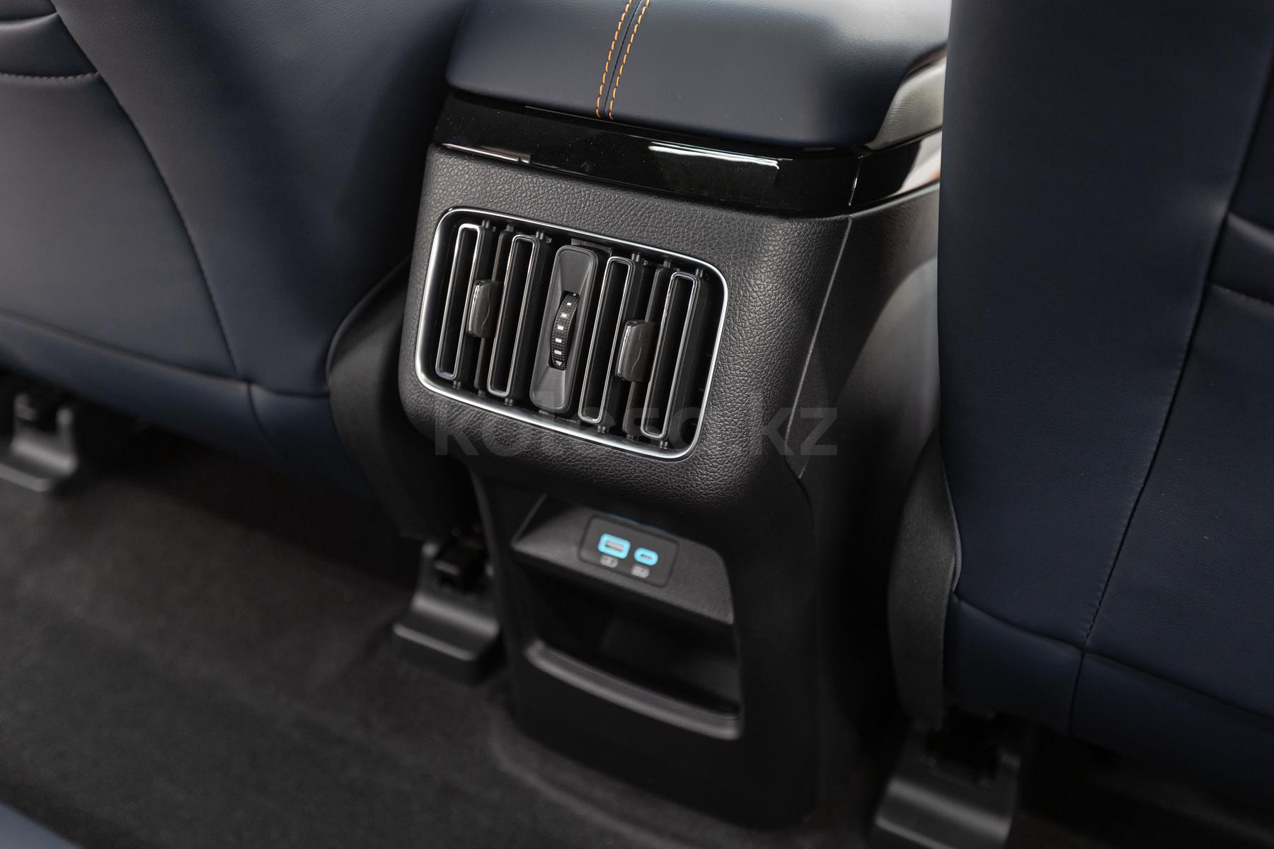 BYD Song Plus EV SUV 2023 - н.в. года от 10 000 000 тенге