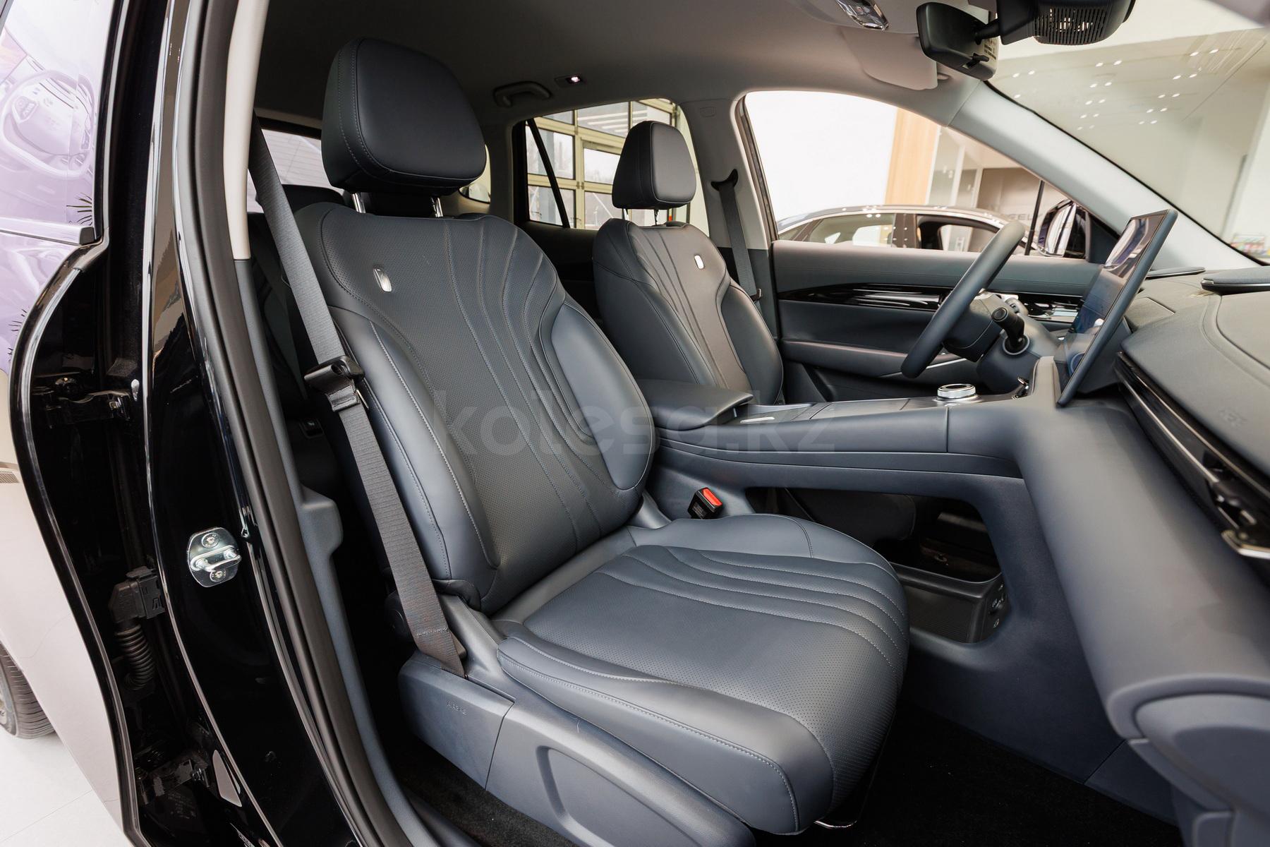 Geely Galaxy EX5 SUV 2024 - н.в. года от 13 890 000 тенге