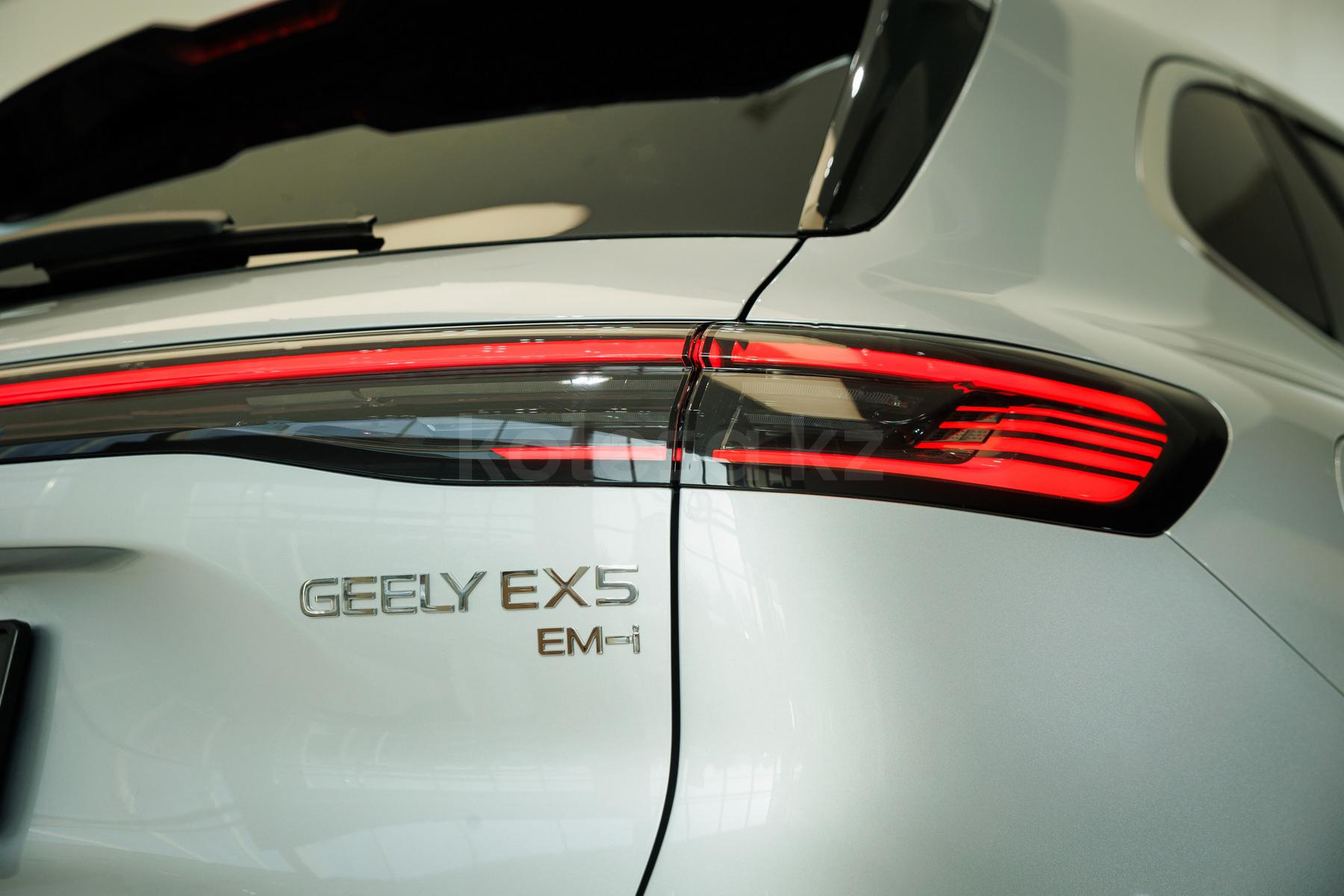 Geely Galaxy EX5 EM-i SUV 2025 - н.в. года от 11 990 000 тенге