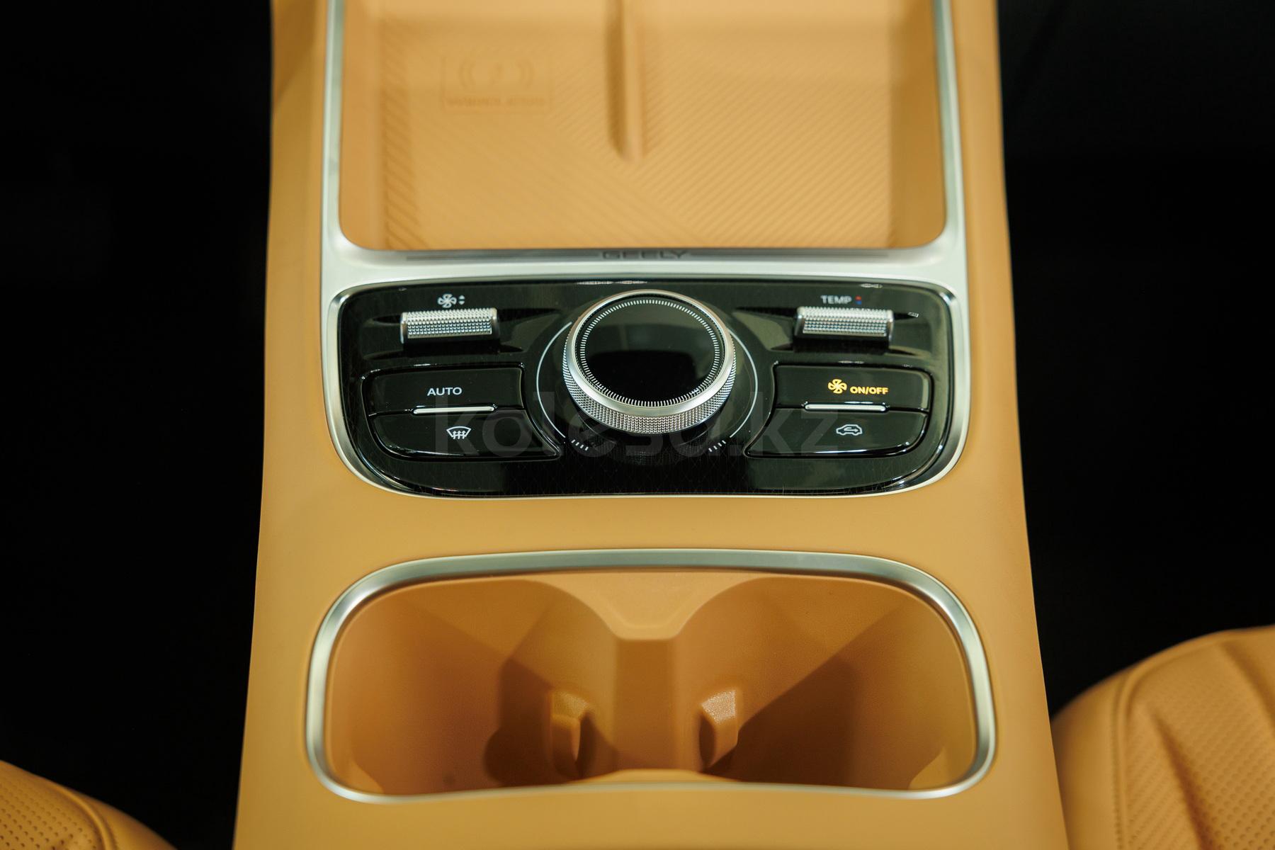 Geely Galaxy EX5 EM-i SUV 2025 - н.в. года от 11 990 000 тенге