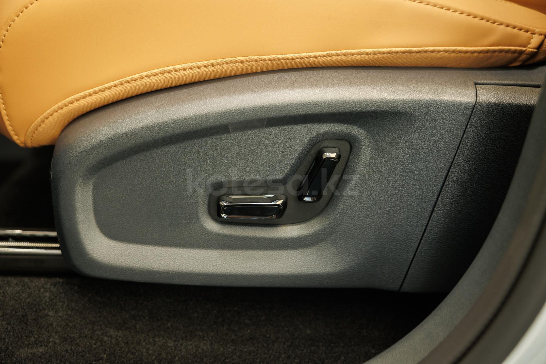 Geely Galaxy EX5 EM-i SUV 2025 - н.в. года от 11 990 000 тенге