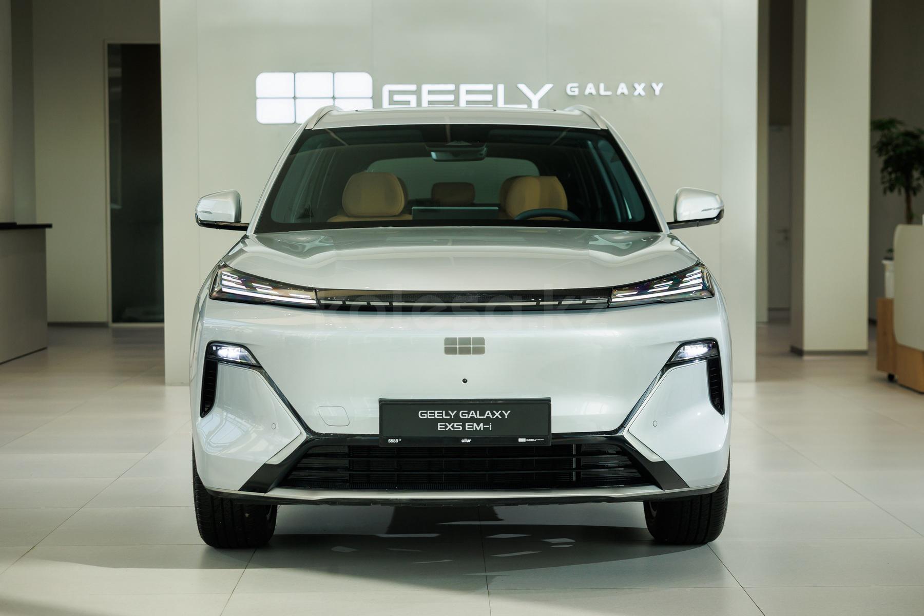 Geely Galaxy EX5 EM-i SUV 2025 - н.в. года от 12 099 000 тенге