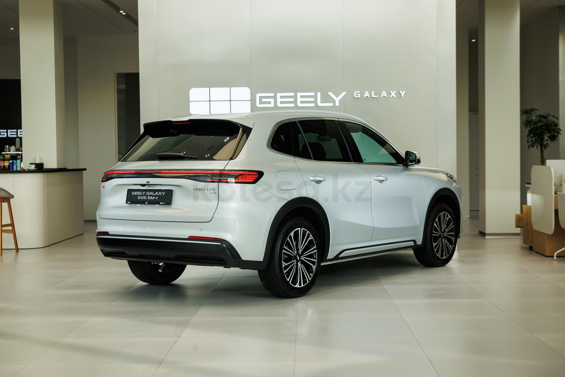 Geely Galaxy EX5 EM-i SUV 2025 - н.в. года от 12 099 000 тенге