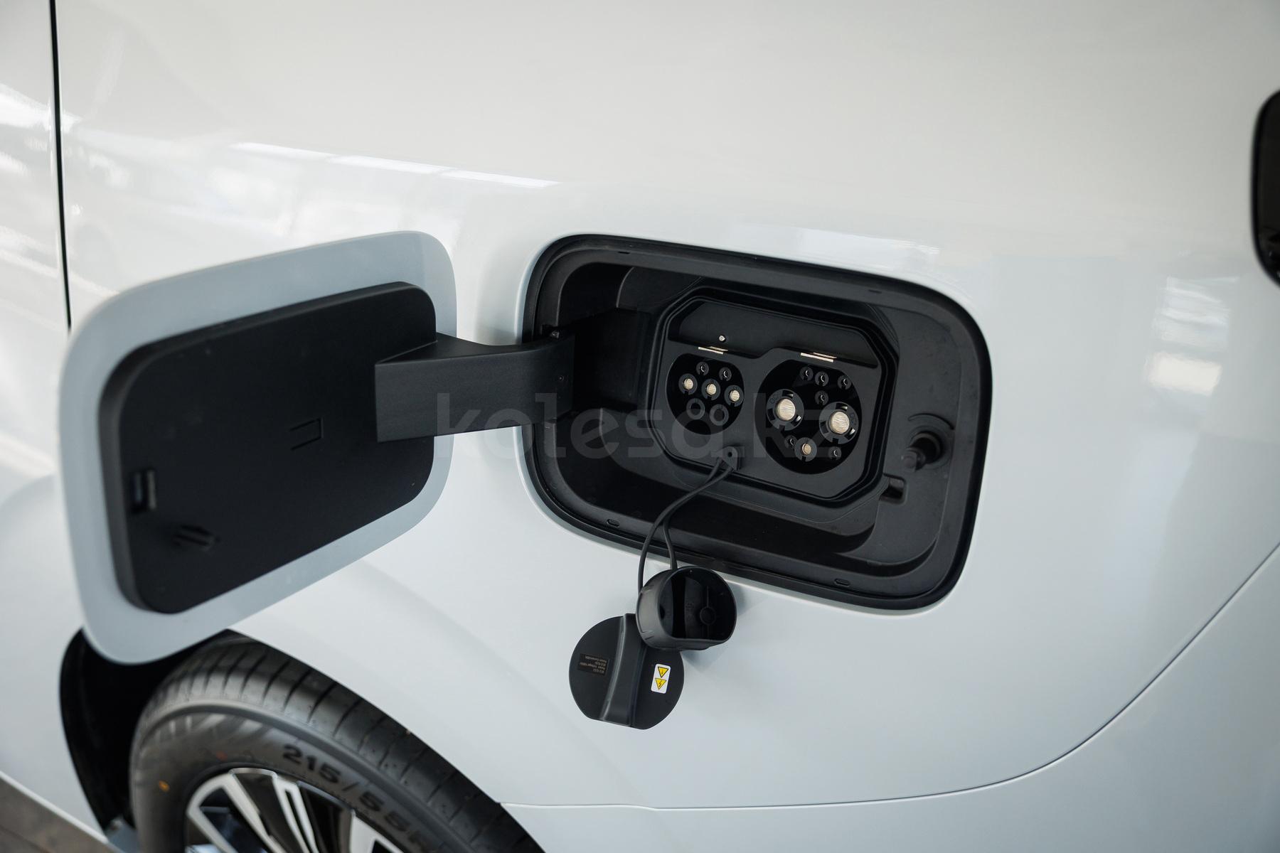 Wuling Starlight 730 M 2025 - н.в. года от 13 790 000 тенге