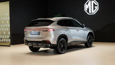 MG HS