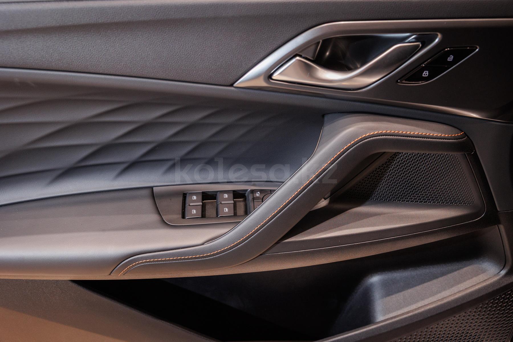 MG HS SUV 2024 - н.в. года от 9 990 000 тенге