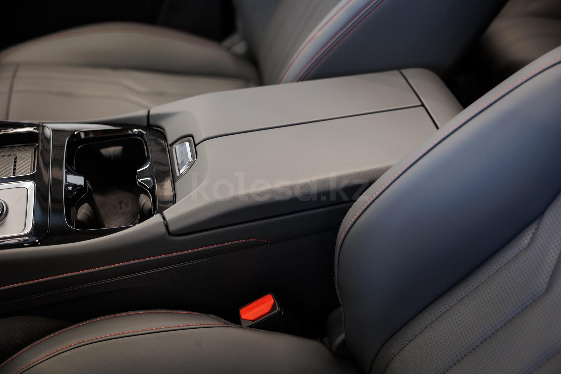 Soueast S06 SUV 2024 - н.в. года от 11 490 000 тенге