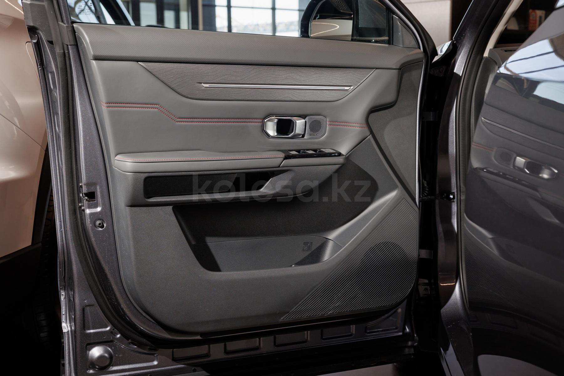 Soueast S06 SUV 2024 - н.в. года от 11 490 000 тенге