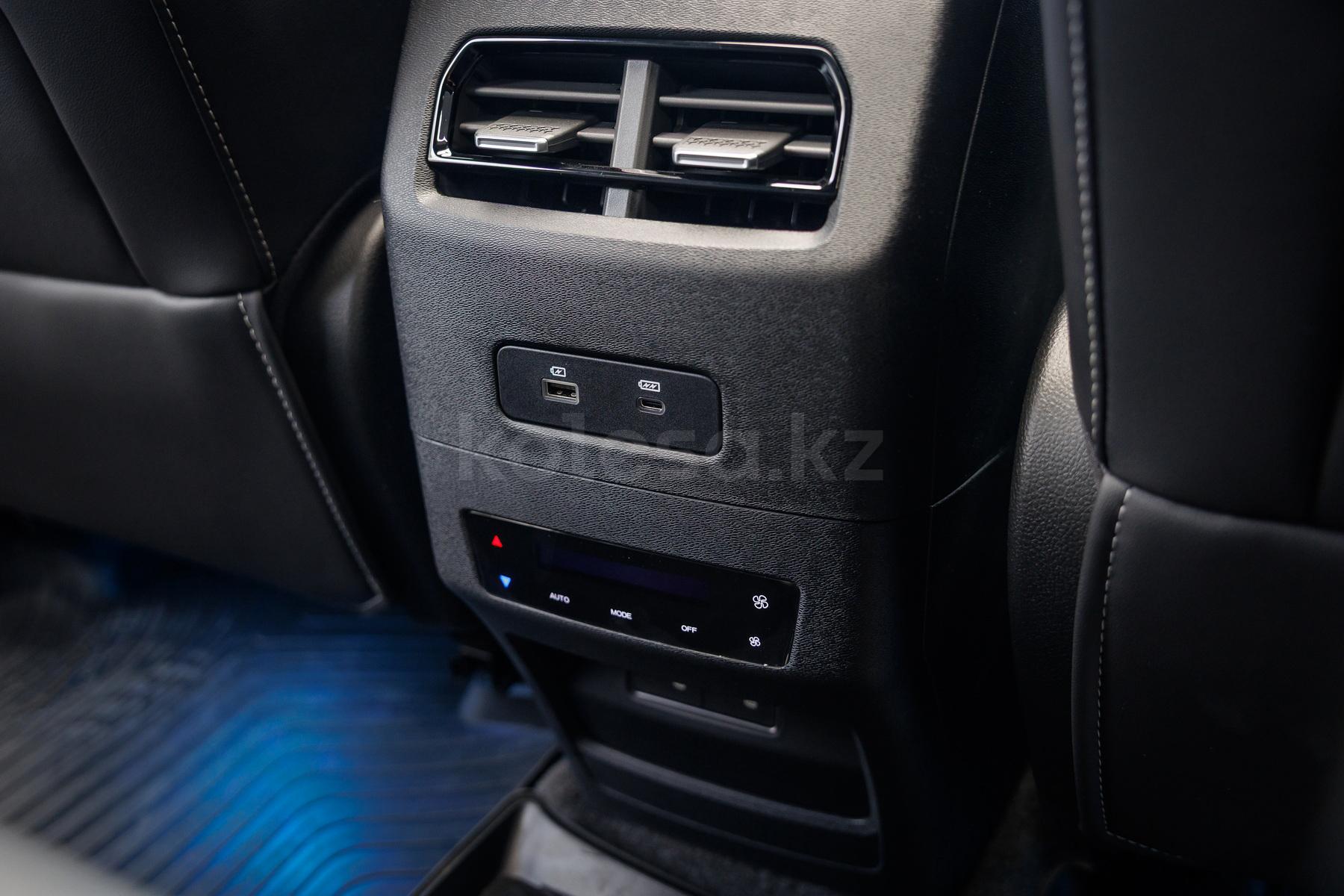 Soueast S07 SUV 2024 - н.в. года от 12 990 000 тенге